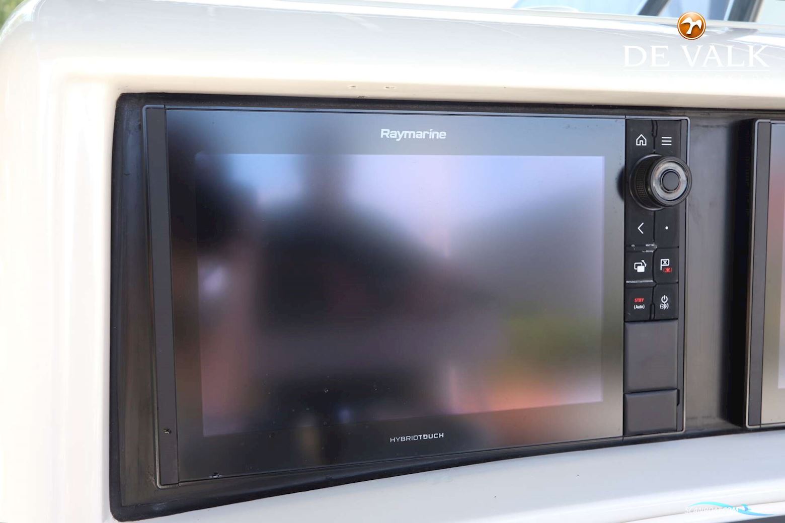 Boston Whaler 270 Outrage