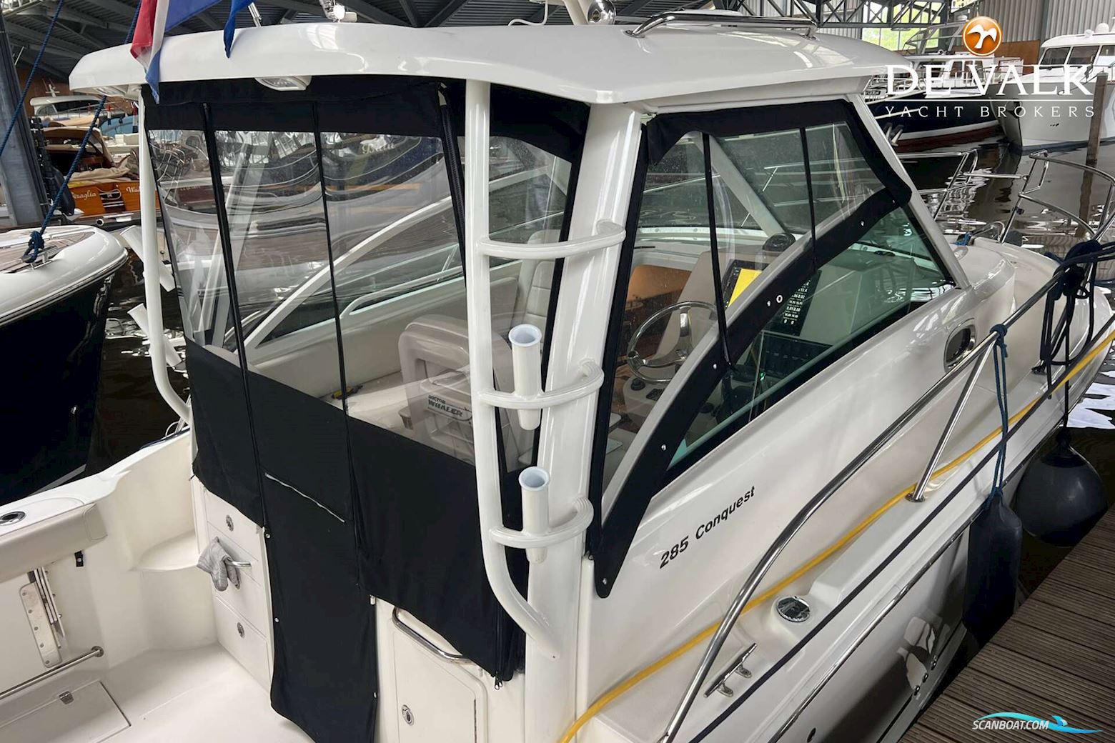 Boston Whaler 285 Conquest Pilothouse