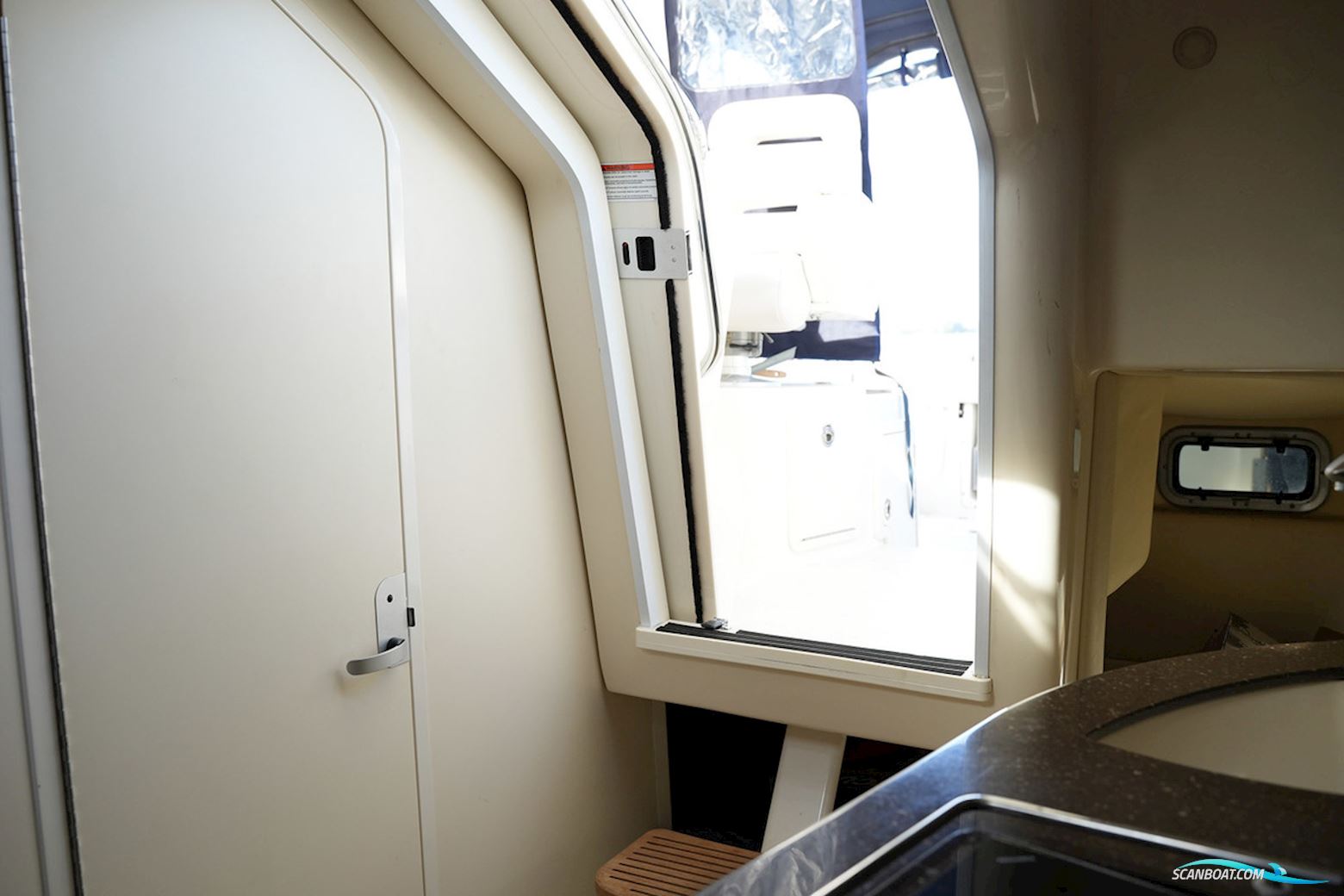 Boston Whaler 285 Conquest