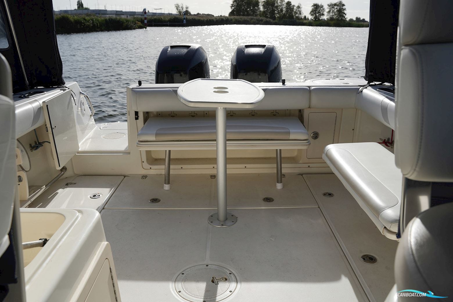Boston Whaler 285 Conquest