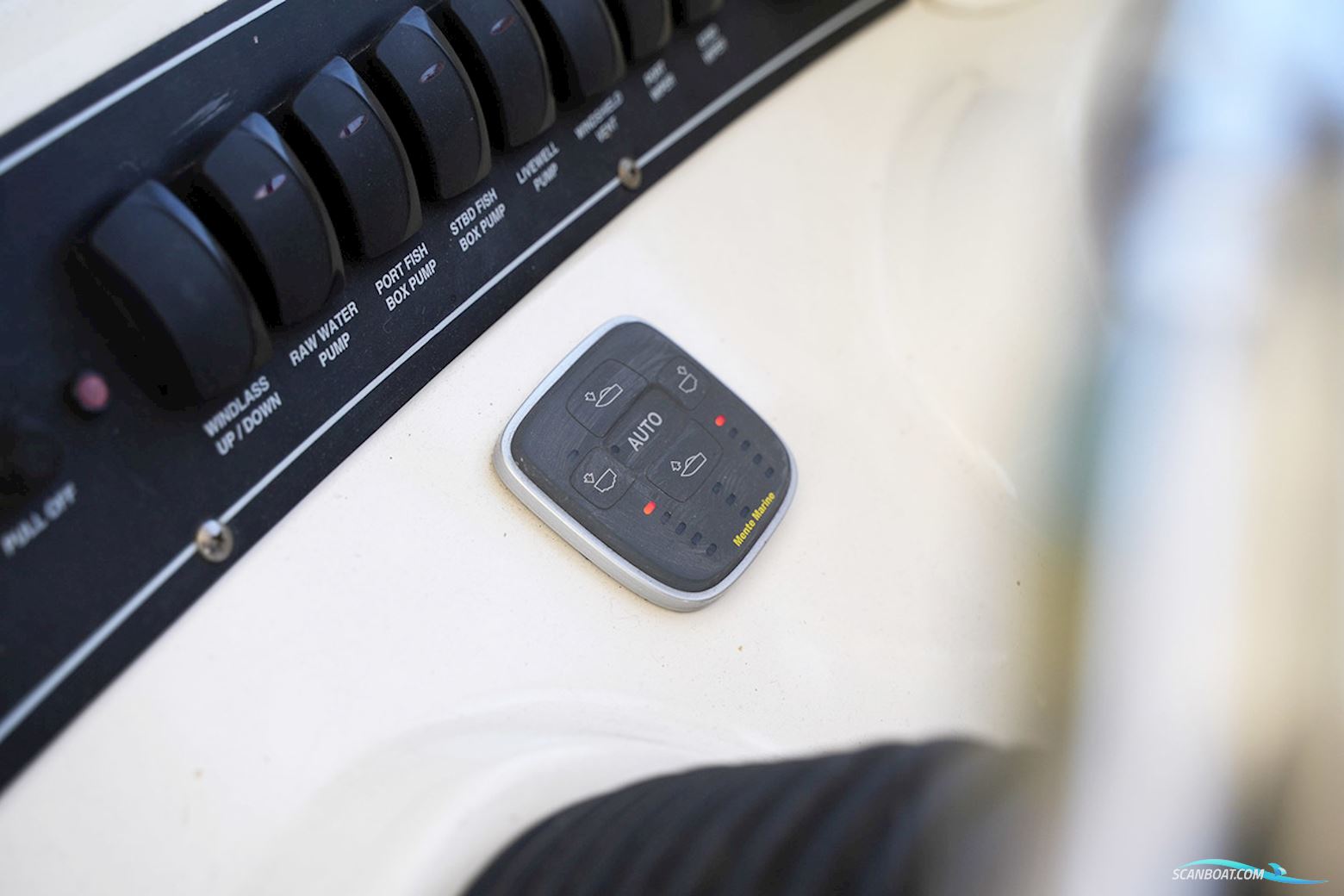 Boston Whaler 285 Conquest