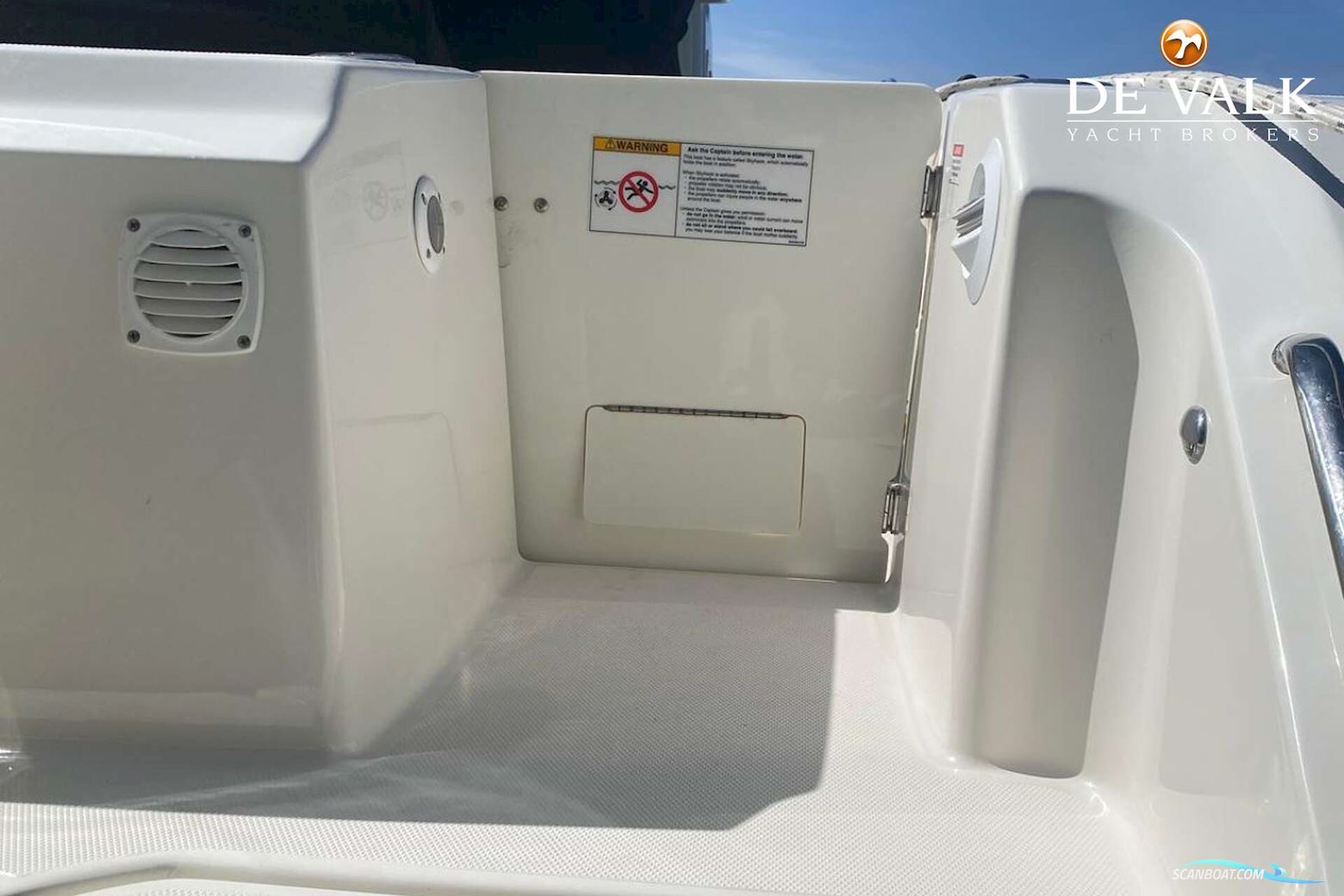 Boston Whaler 330 Outrage
