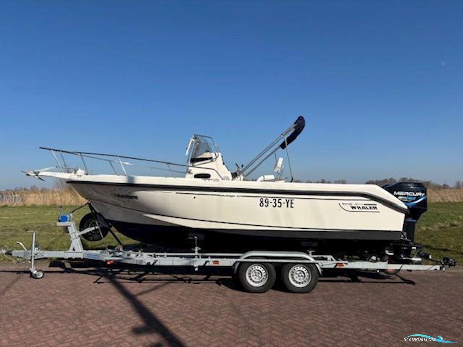 Boston Whaler Outrage 23
