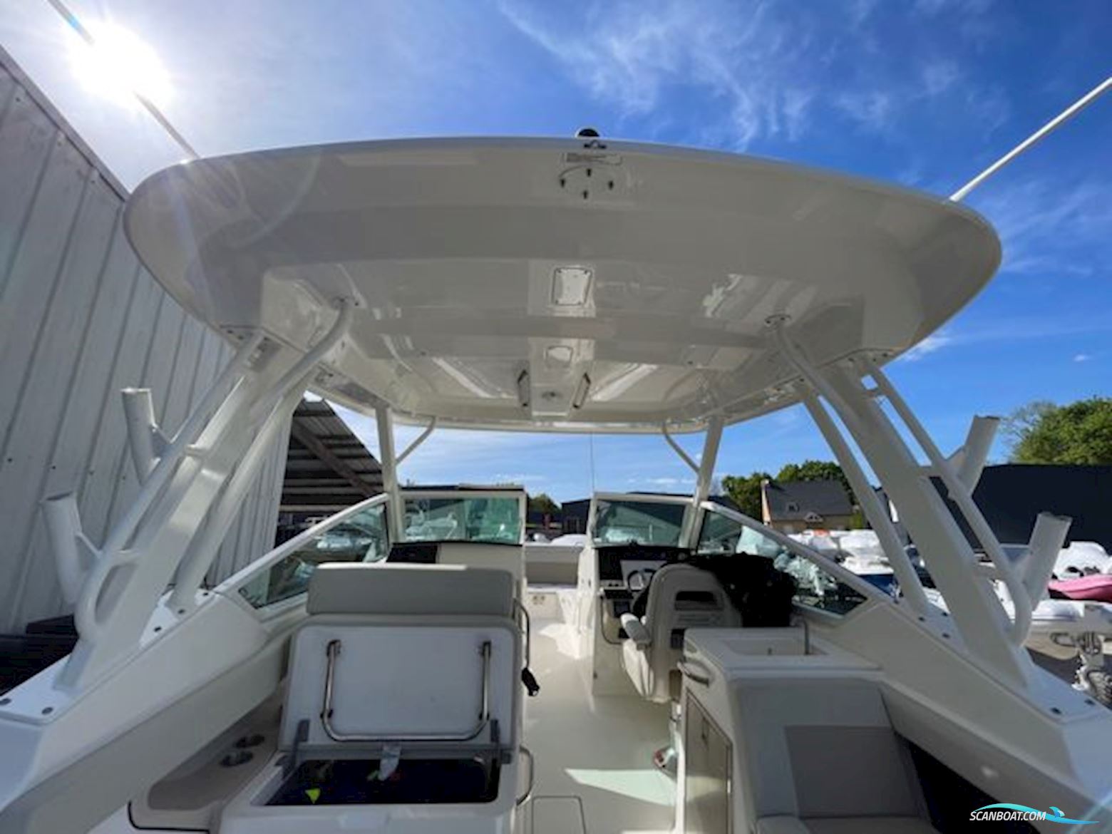 Boston Whaler Vantage 280