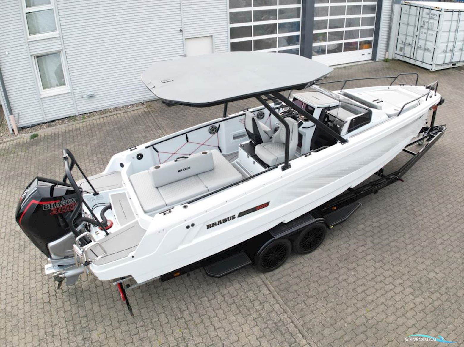 Brabus 300 Shadow - Multistorage