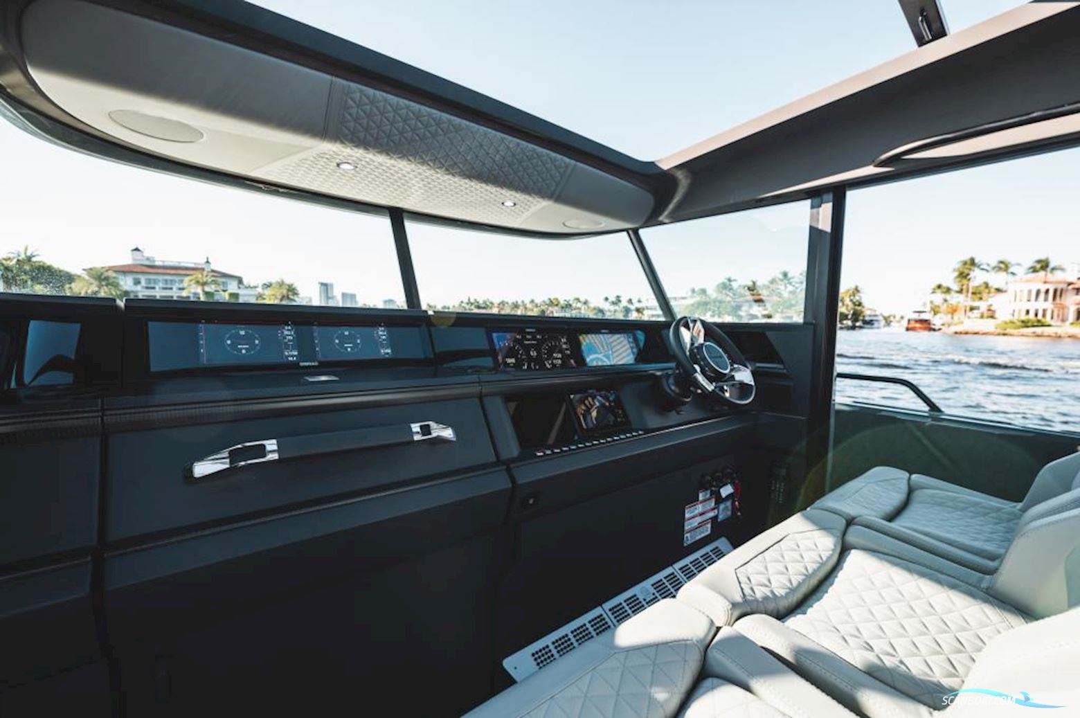 Brabus Shadow 1500 Cross Cabin