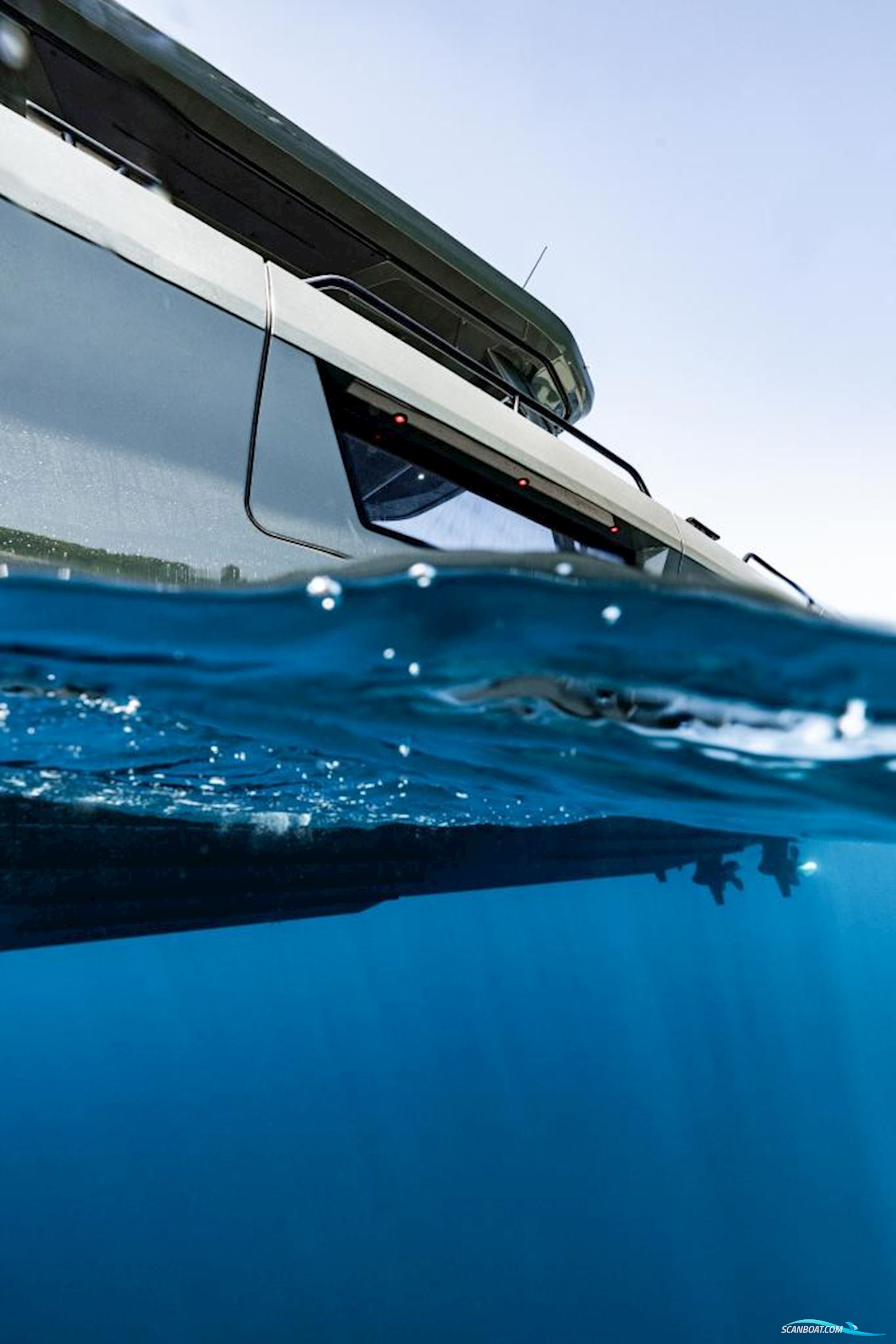 Brabus Shadow 1500 Cross Top