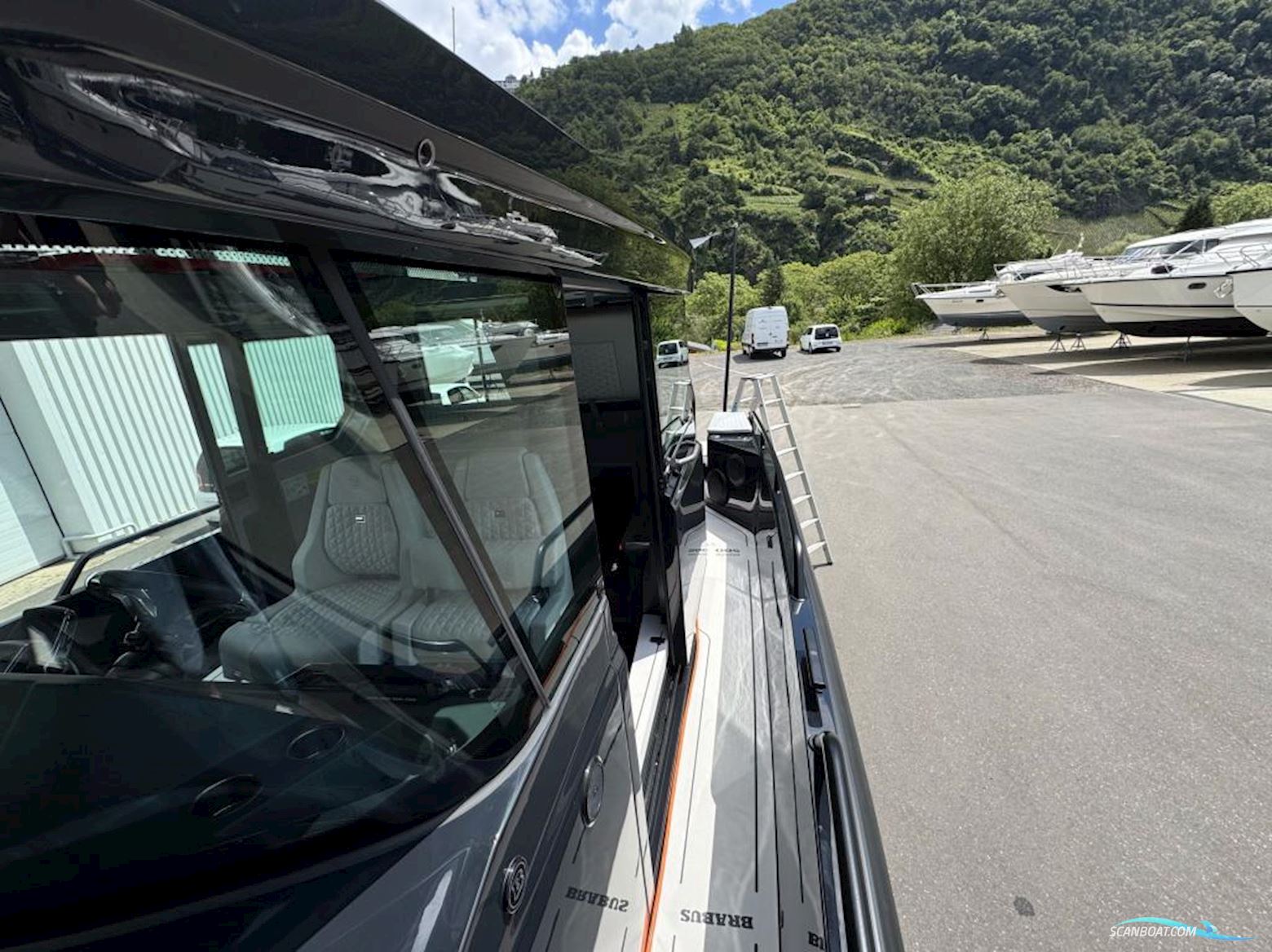 Brabus Shadow 500 Cabin
