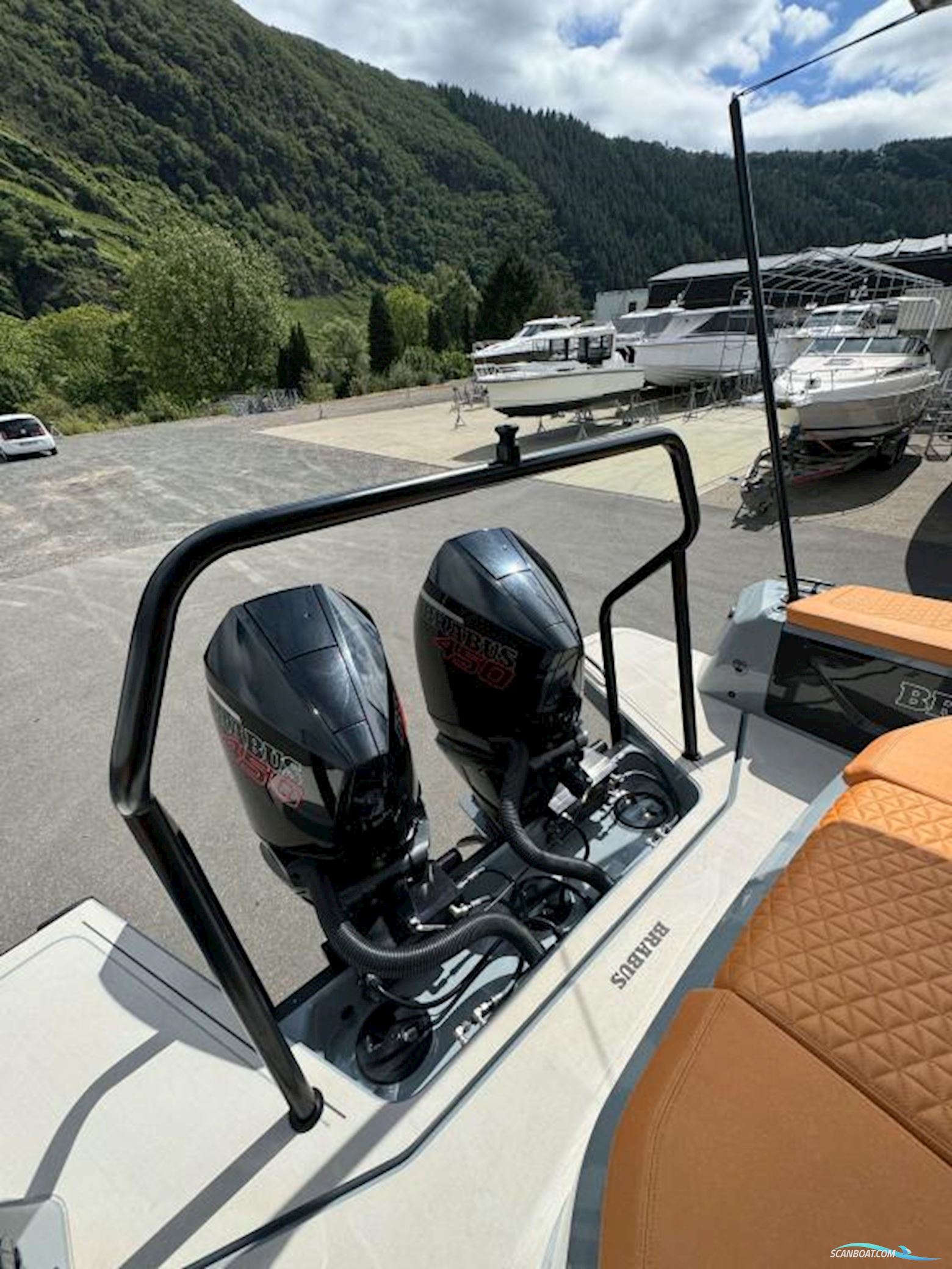 Brabus Shadow 900 Cross Cabin