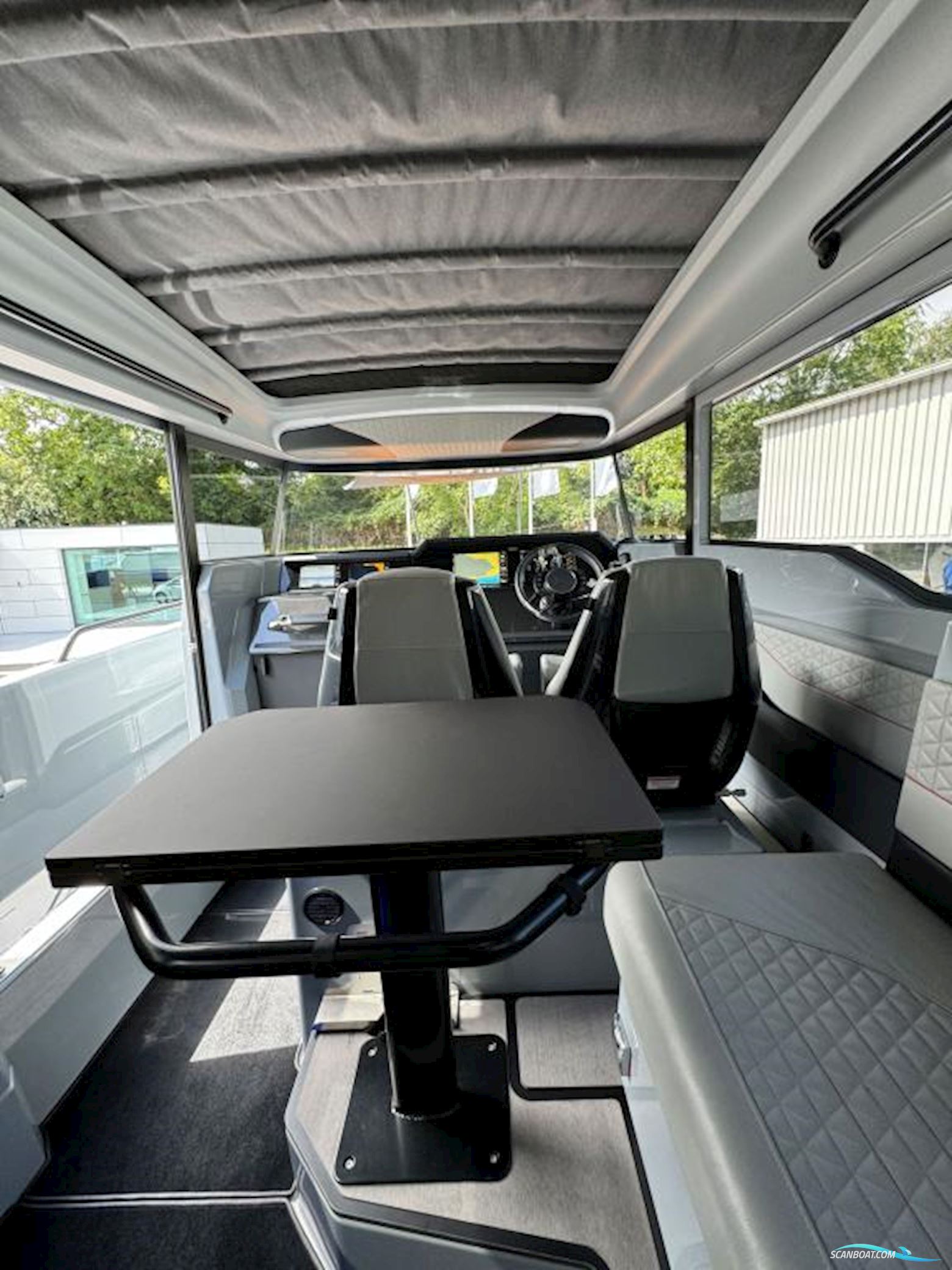 Brabus Shadow 900 Cross Cabin