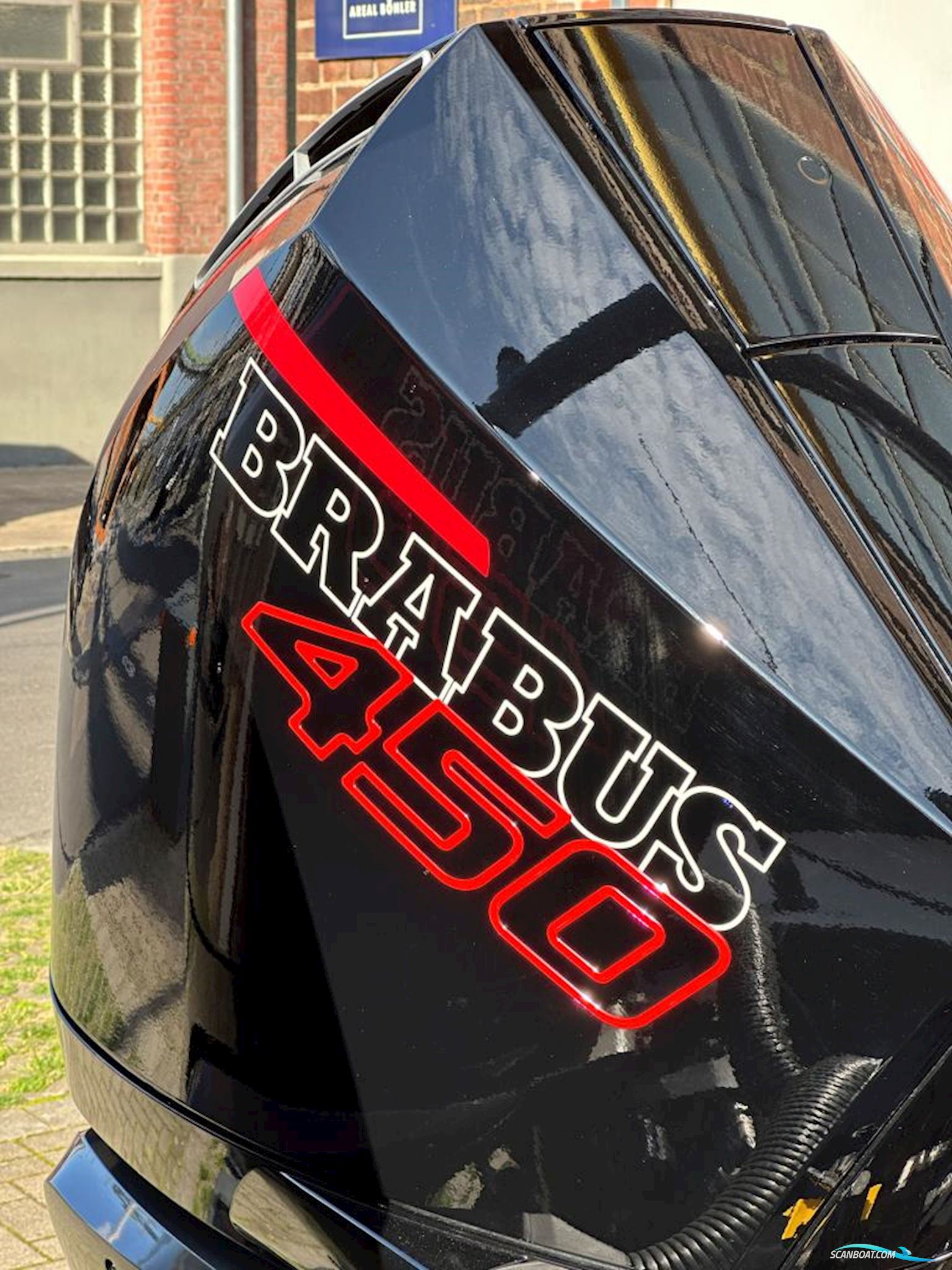 Brabus Shadow 900 Cross Cabin