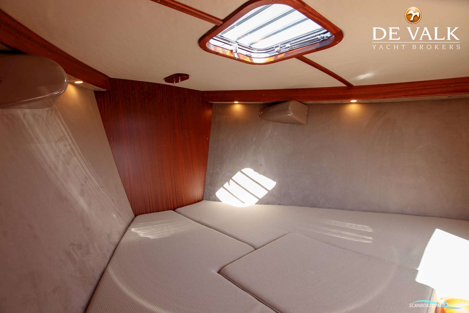 BRANDARIS Barkas 1100 Supersport Hybrid