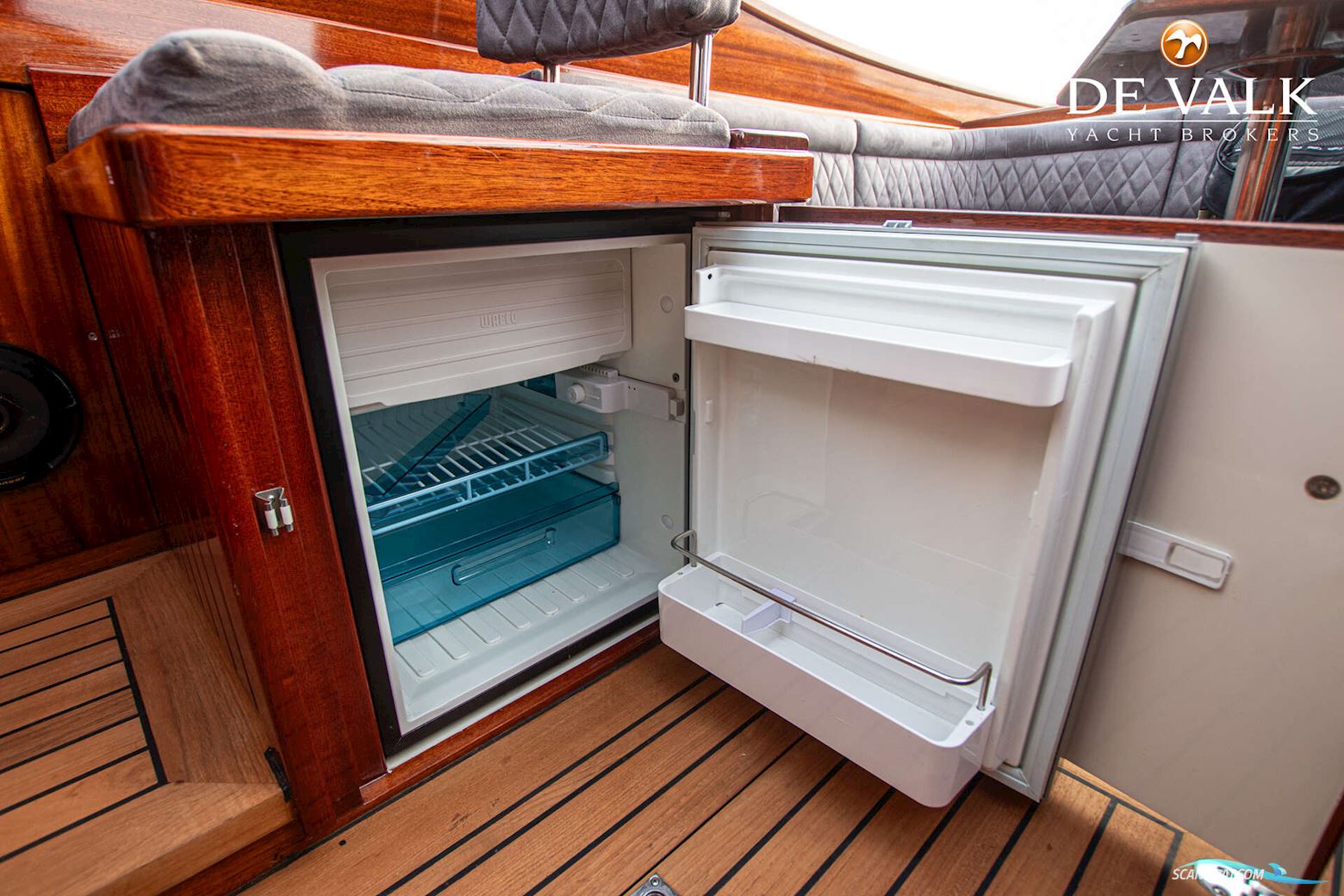 BRANDARIS Barkas 900 Suite