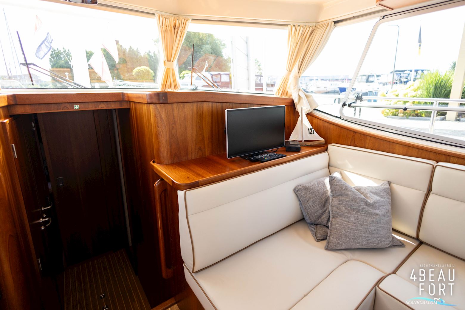 Brandsma Luna 37