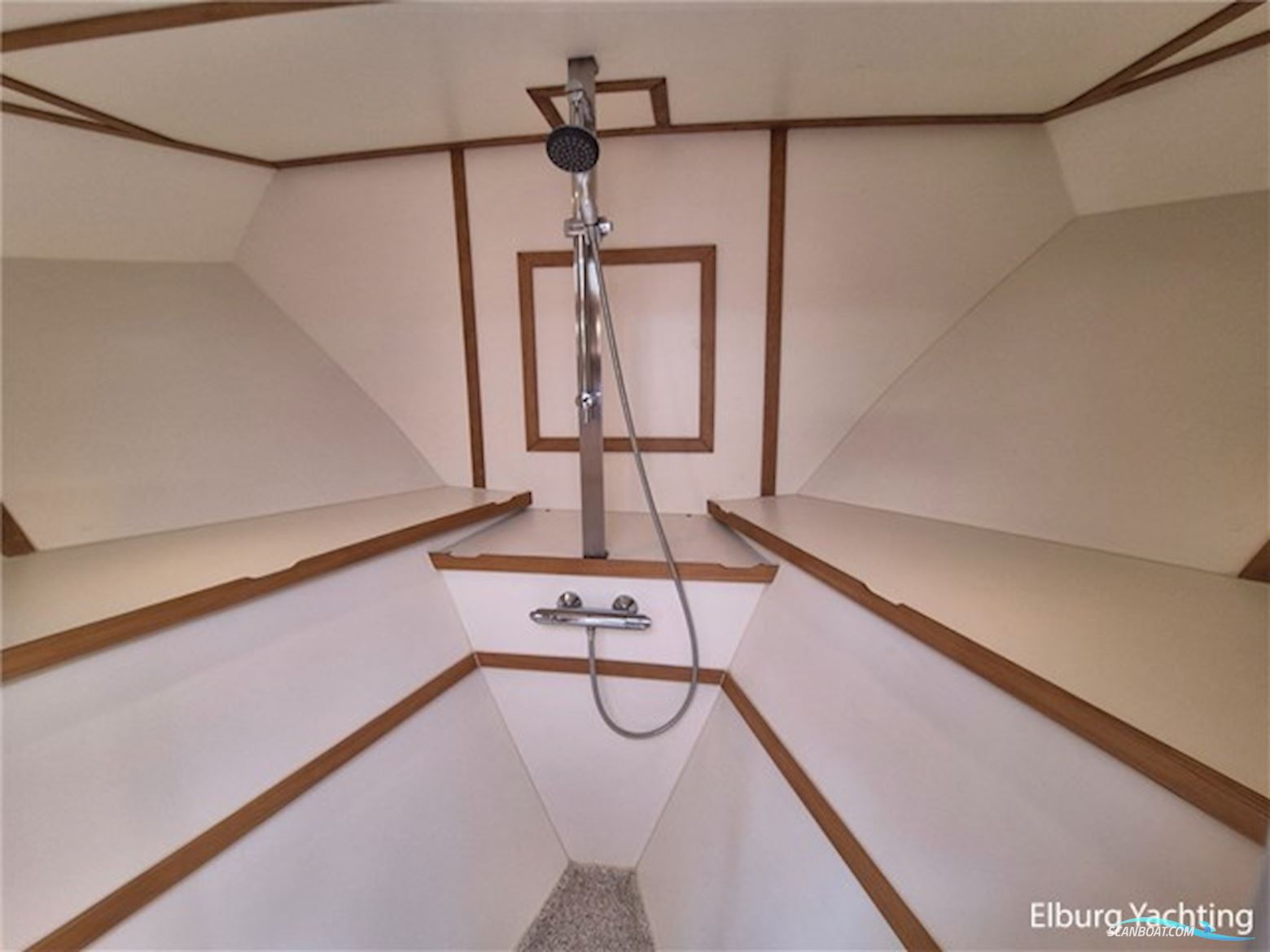 Bronsveen Spitsgatkotter 14.98 