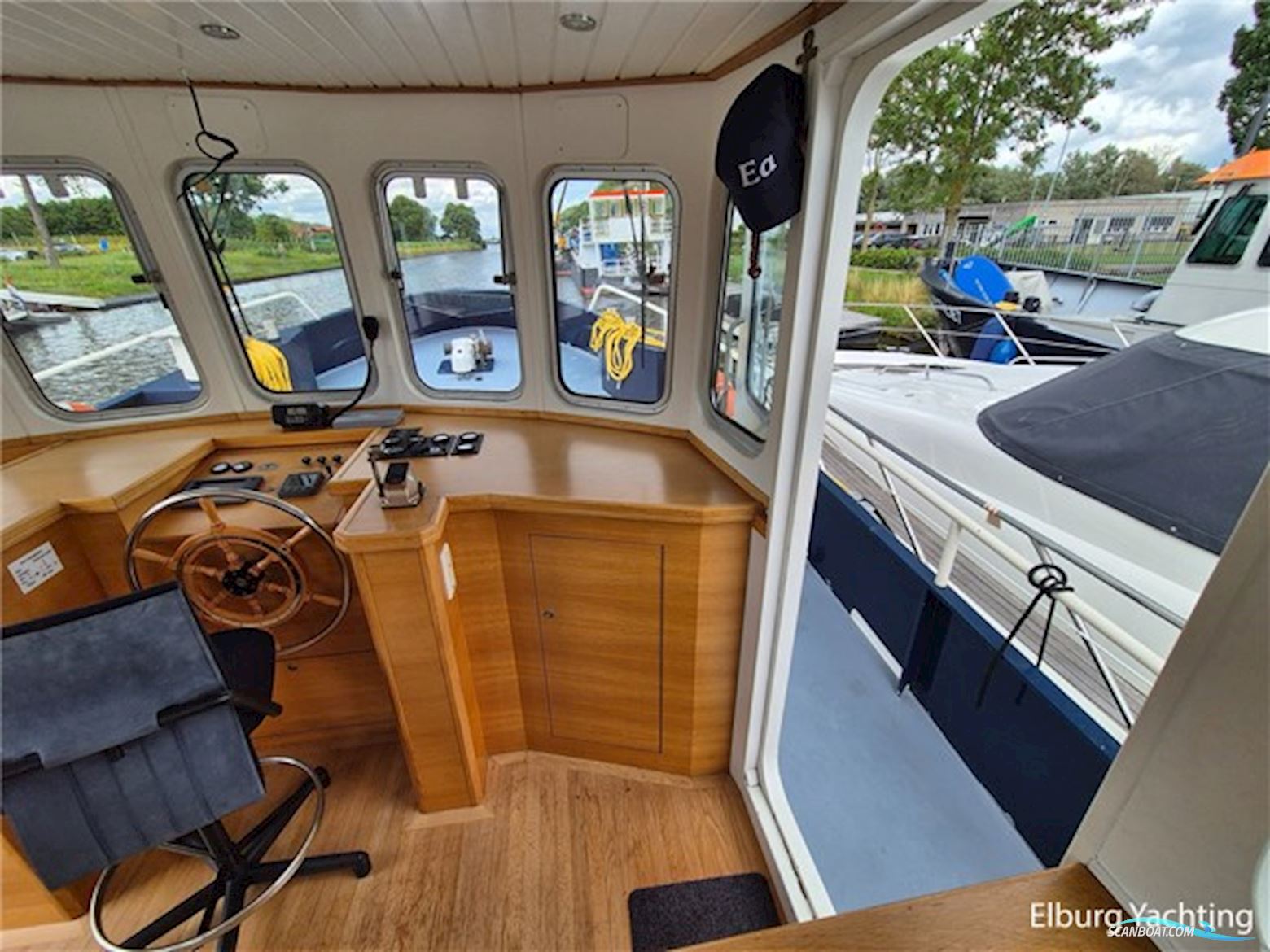 Bronsveen Spitsgatkotter 14.98