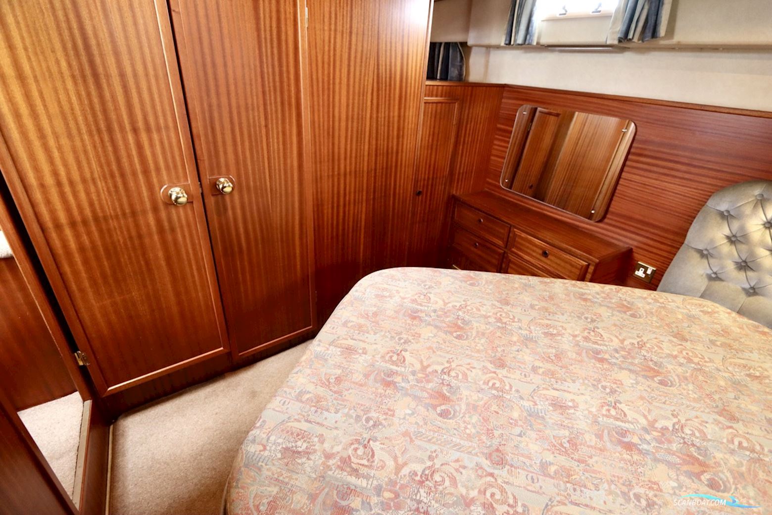 Broom 33