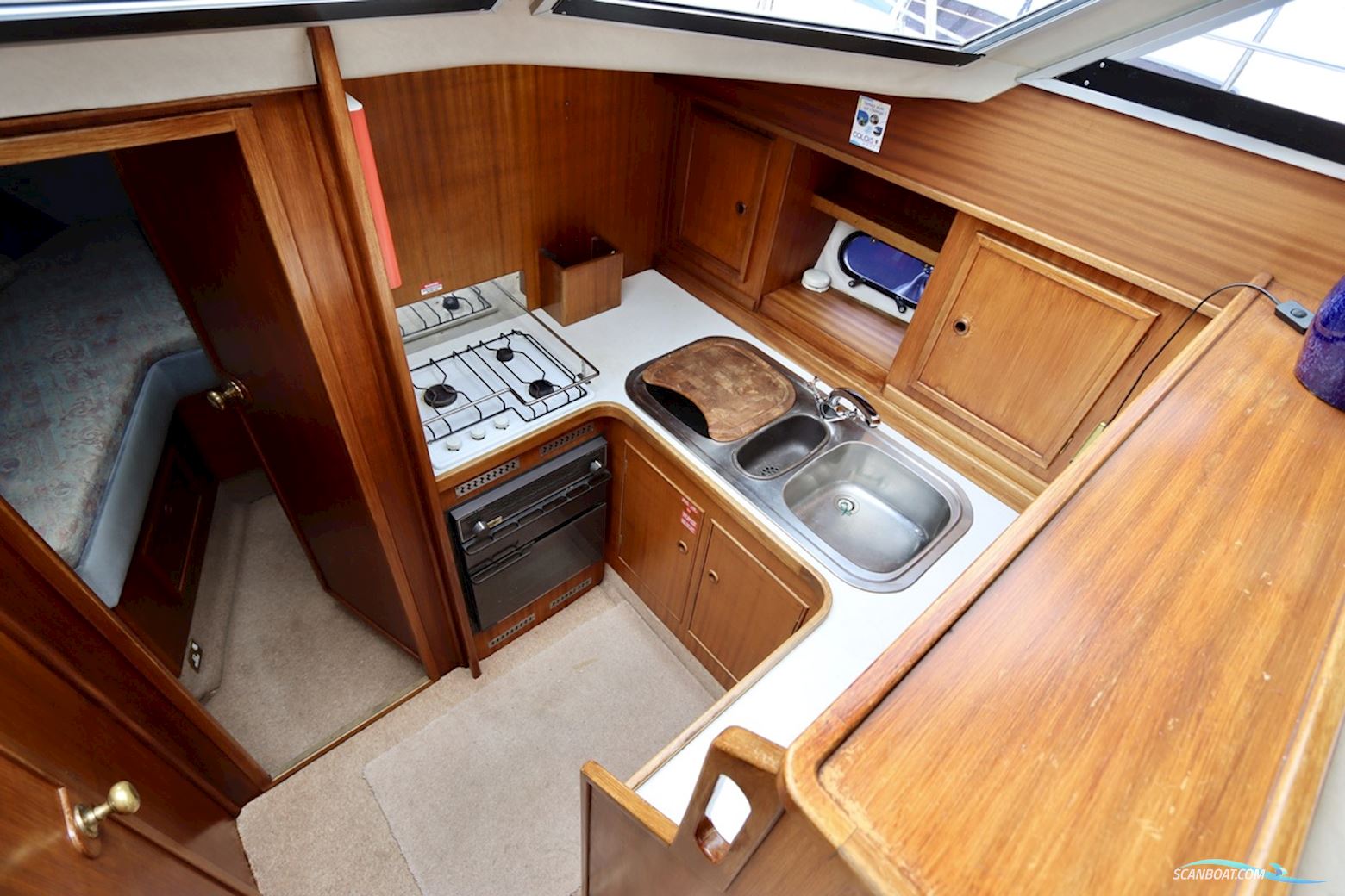 Broom 33