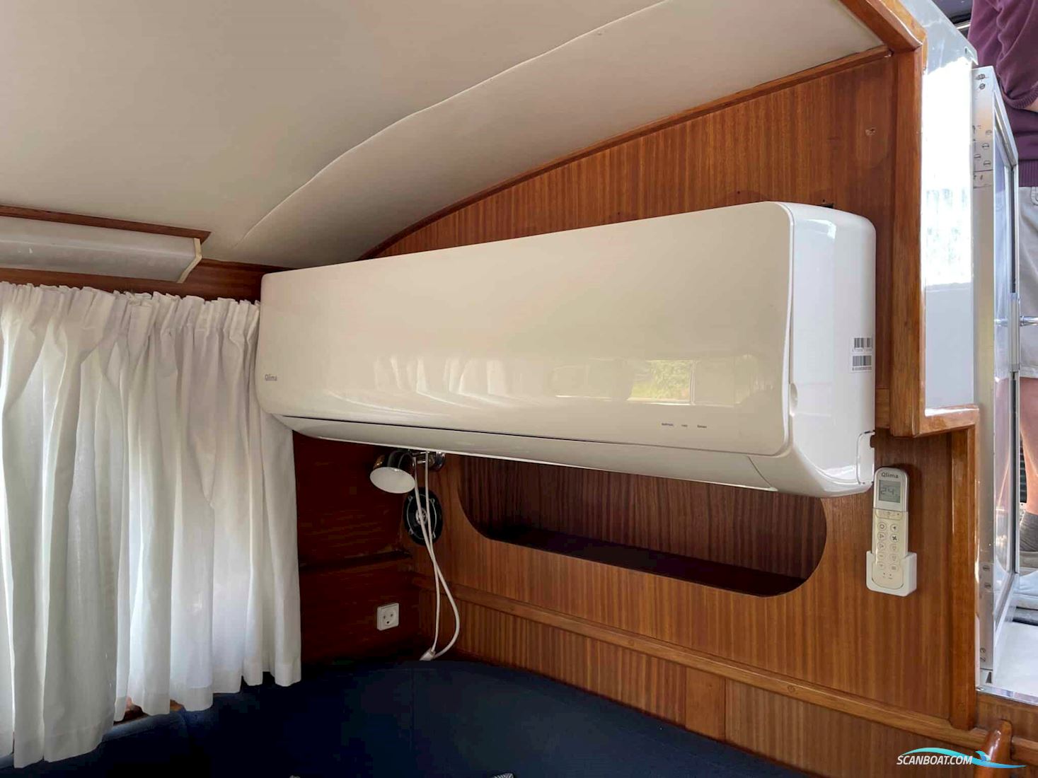Broom 35 European