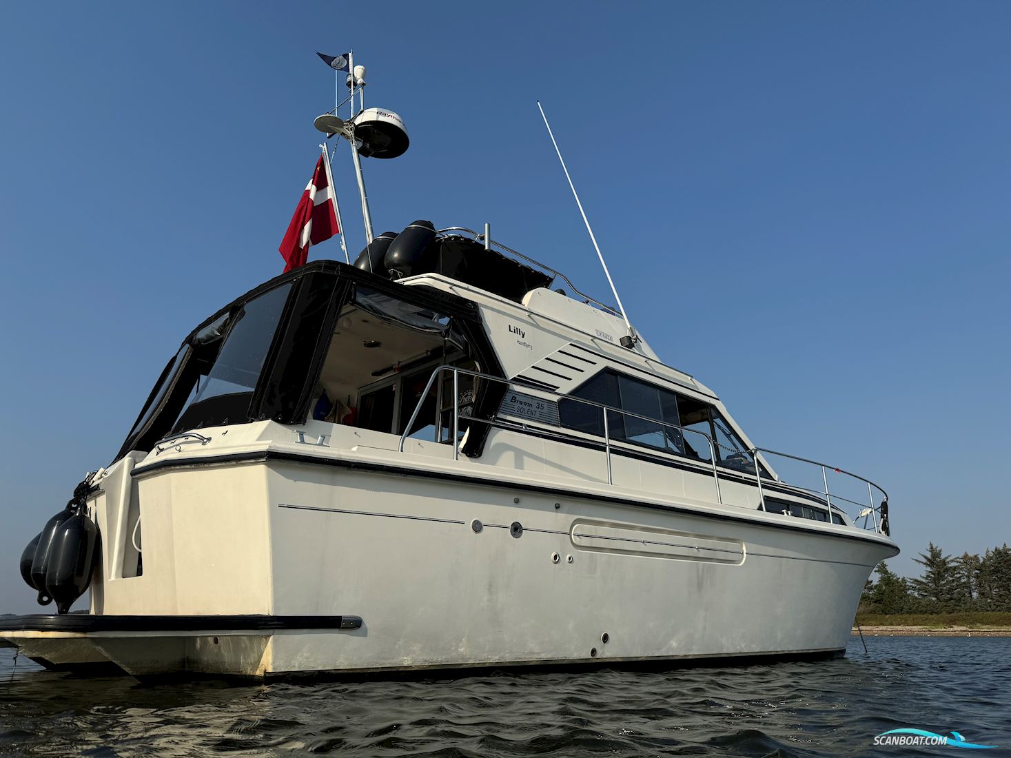 Broom 35 Solent Flybridge