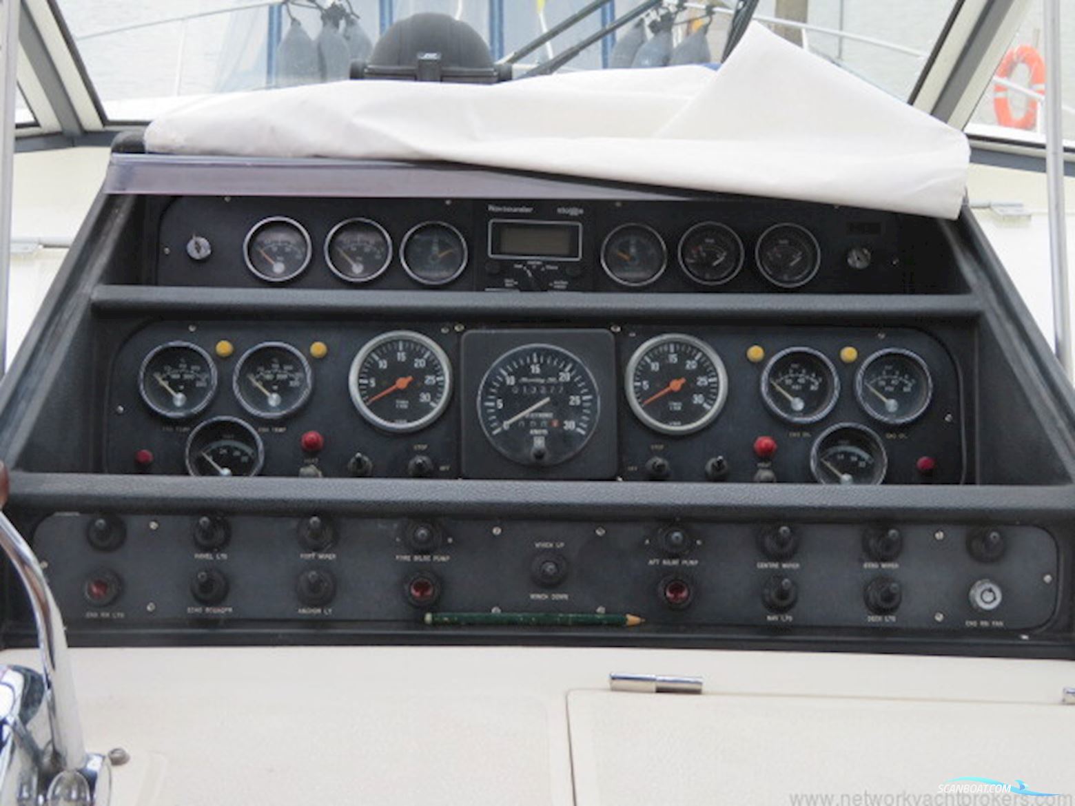 Broom 40 Monarch