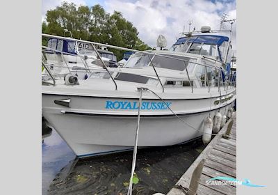 Broom Ocean 37 Motorbåt 1978, med Perkins motor, England
