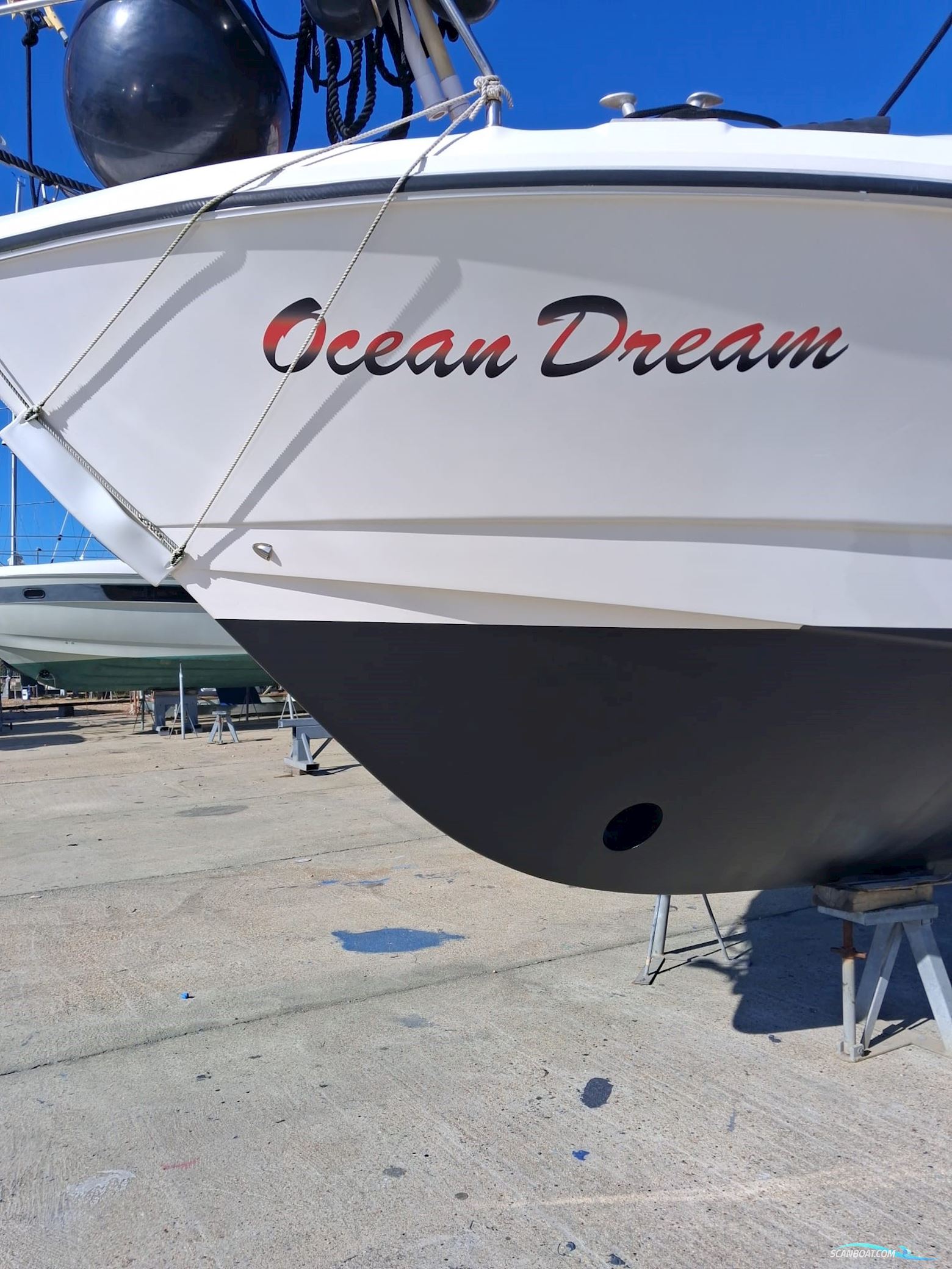 Broom Ocean 38