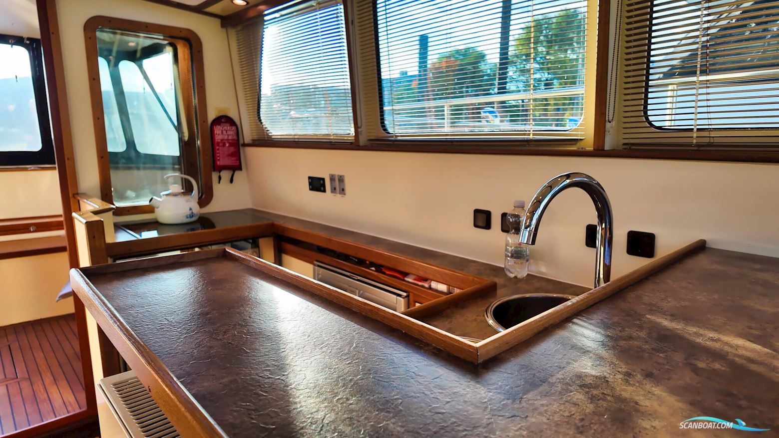 Bruce Roberts Euro 12.00 Flybridge