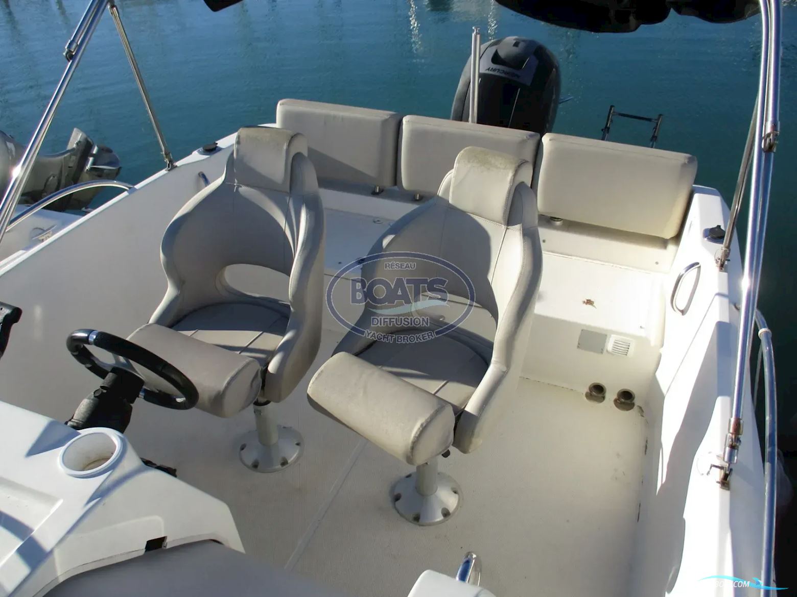 BRUNSWICK MARINE  QUICKSILVER 675 ACTIV OPEN
