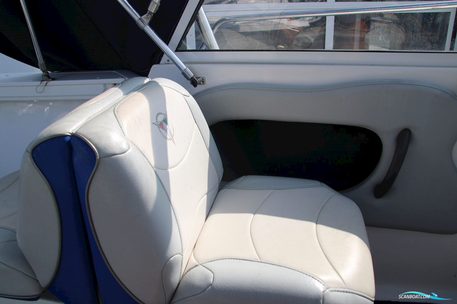 Campion 542 Explorer