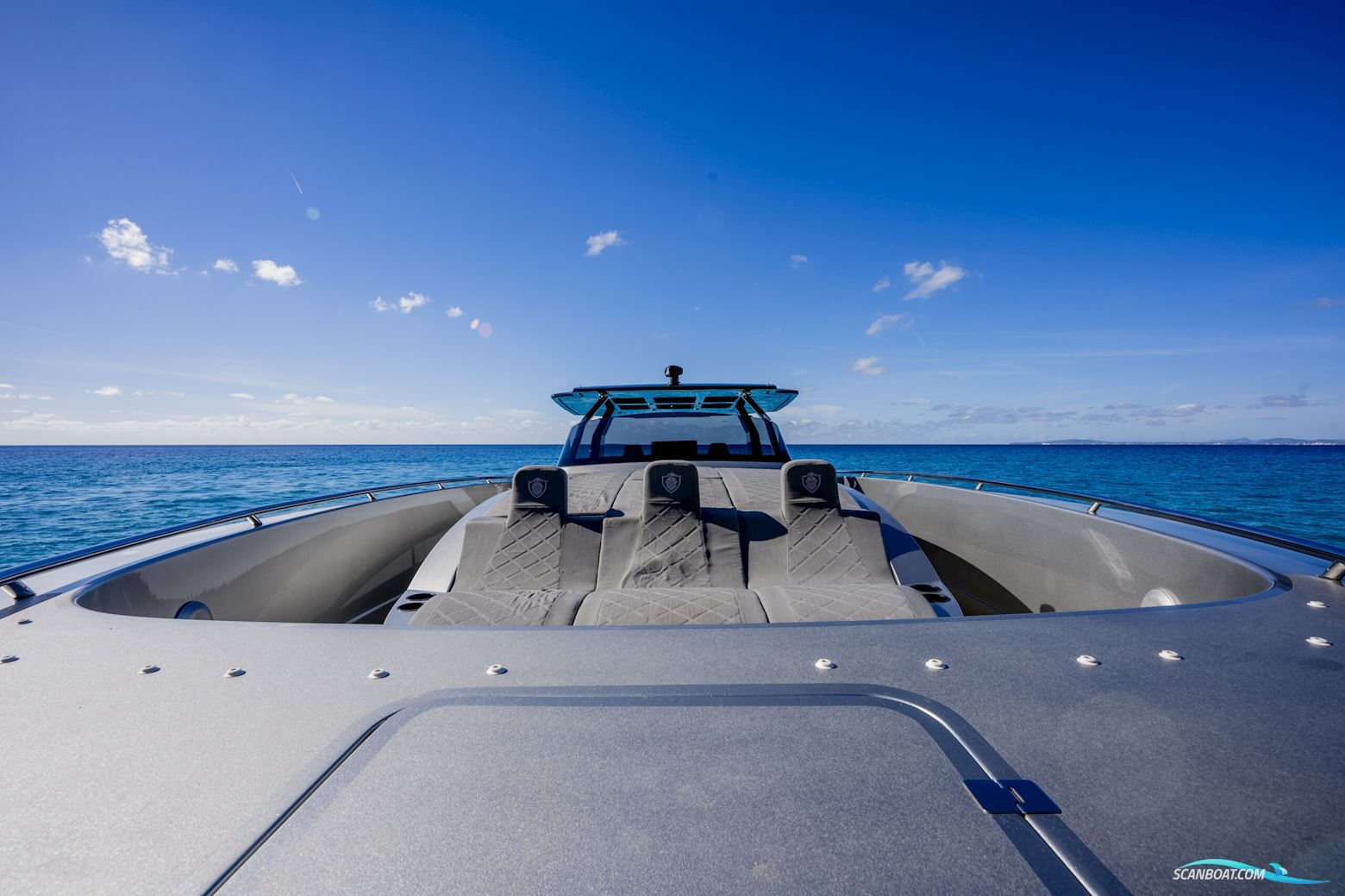 Canados 493 Gladiator Grande