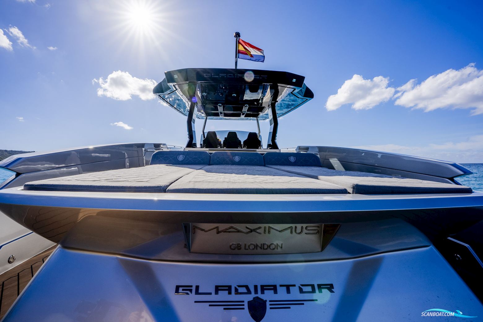 Canados 493 Gladiator Grande