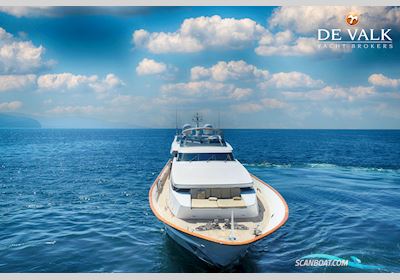 Cantieri Di Pisa Akhir 110 Motorbåt 2000, med Mtu motor, Italien