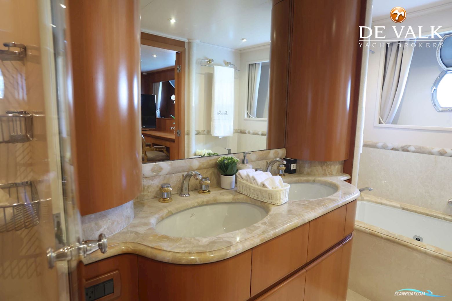 Cantieri Di Pisa Akhir 110