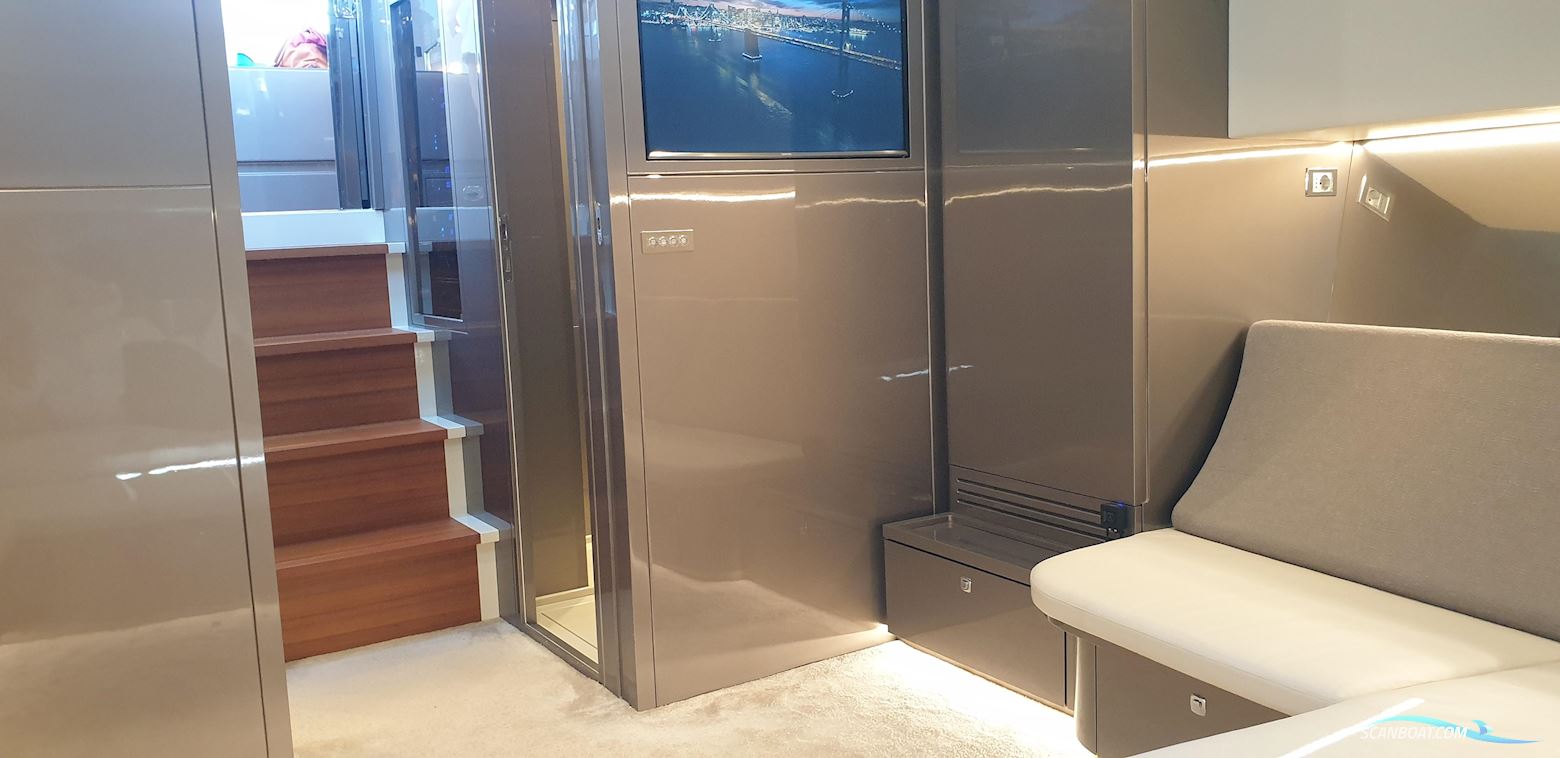 Cantieri Navali del Mediterraneo CONTINENTAL 50