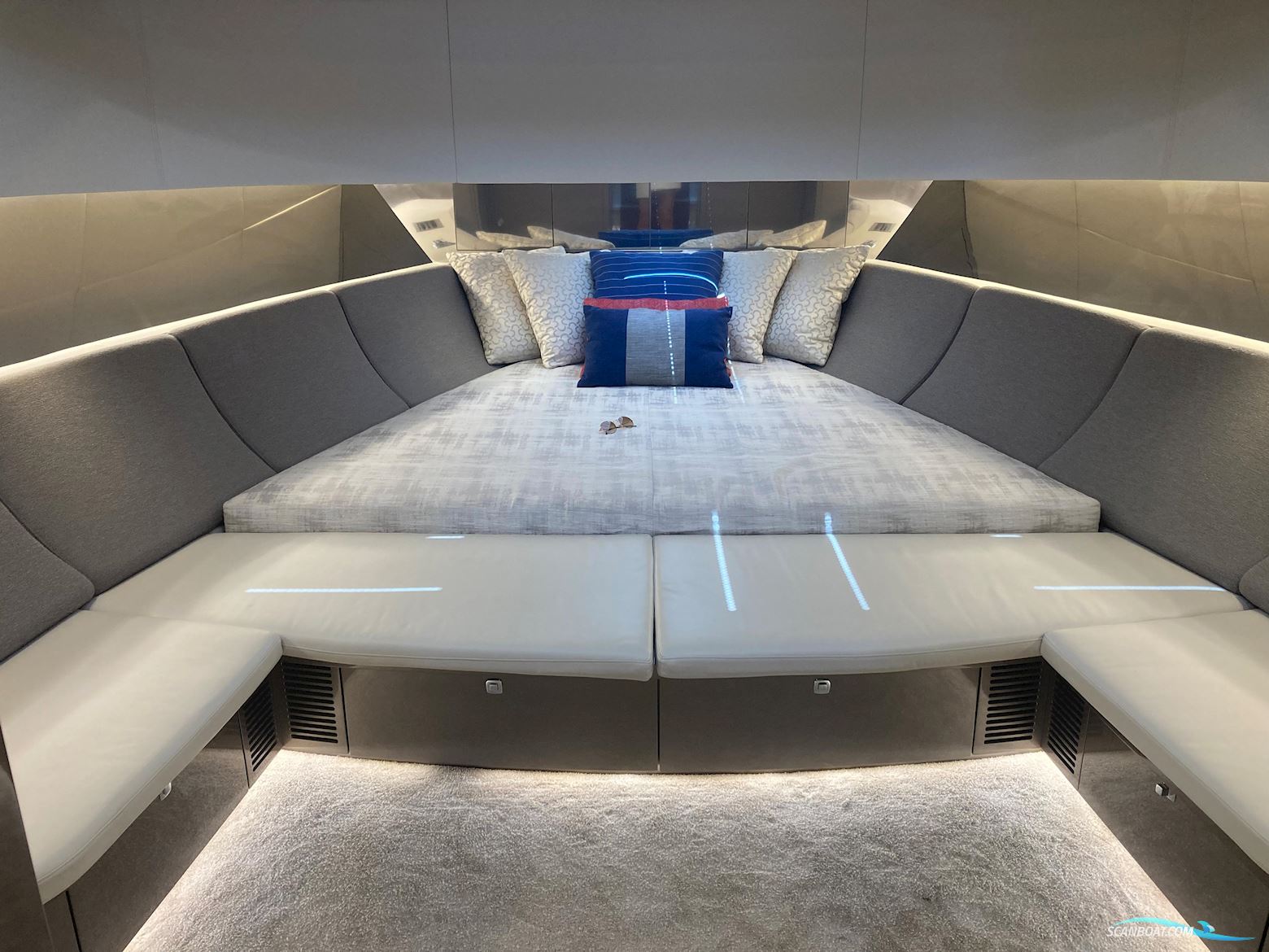 Cantieri Navali del Mediterraneo CONTINENTAL 50