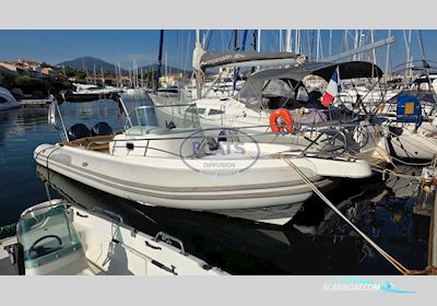 Capelli Tempest 900 WA Motorbåt 2009, med Yamaha motor, Frankrike