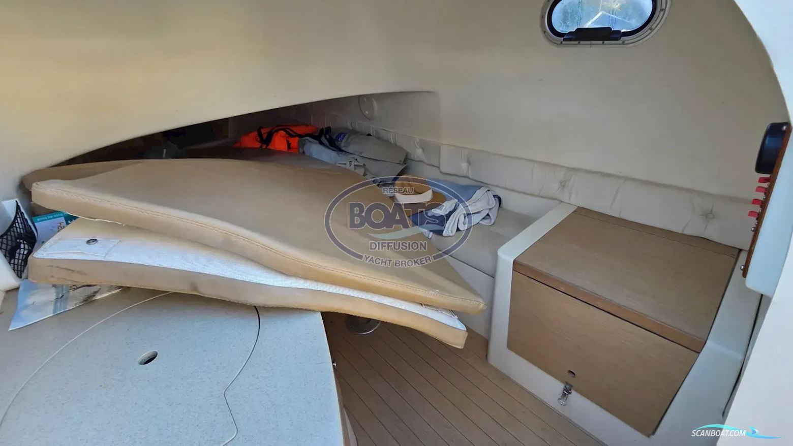 Capelli TEMPEST 900 WA