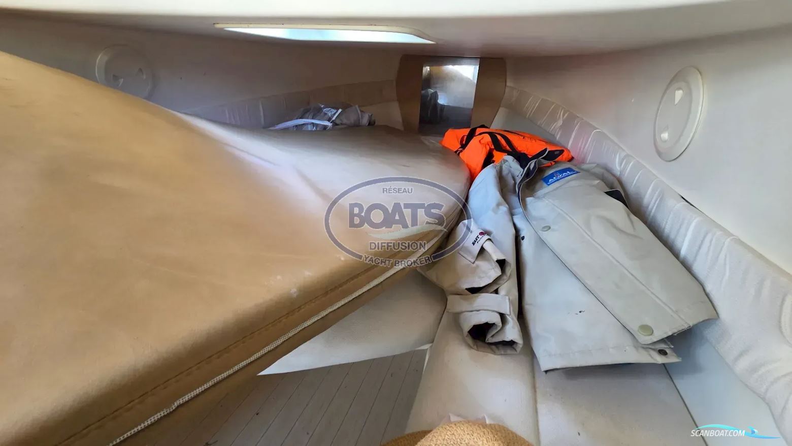 Capelli TEMPEST 900 WA