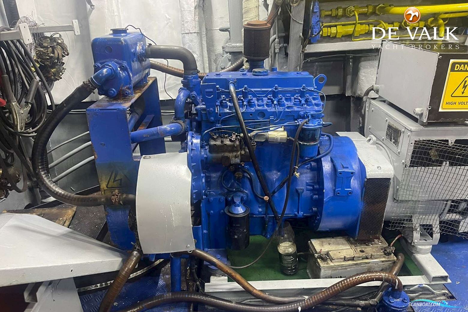 CAR/PASSENGERS FERRY 33