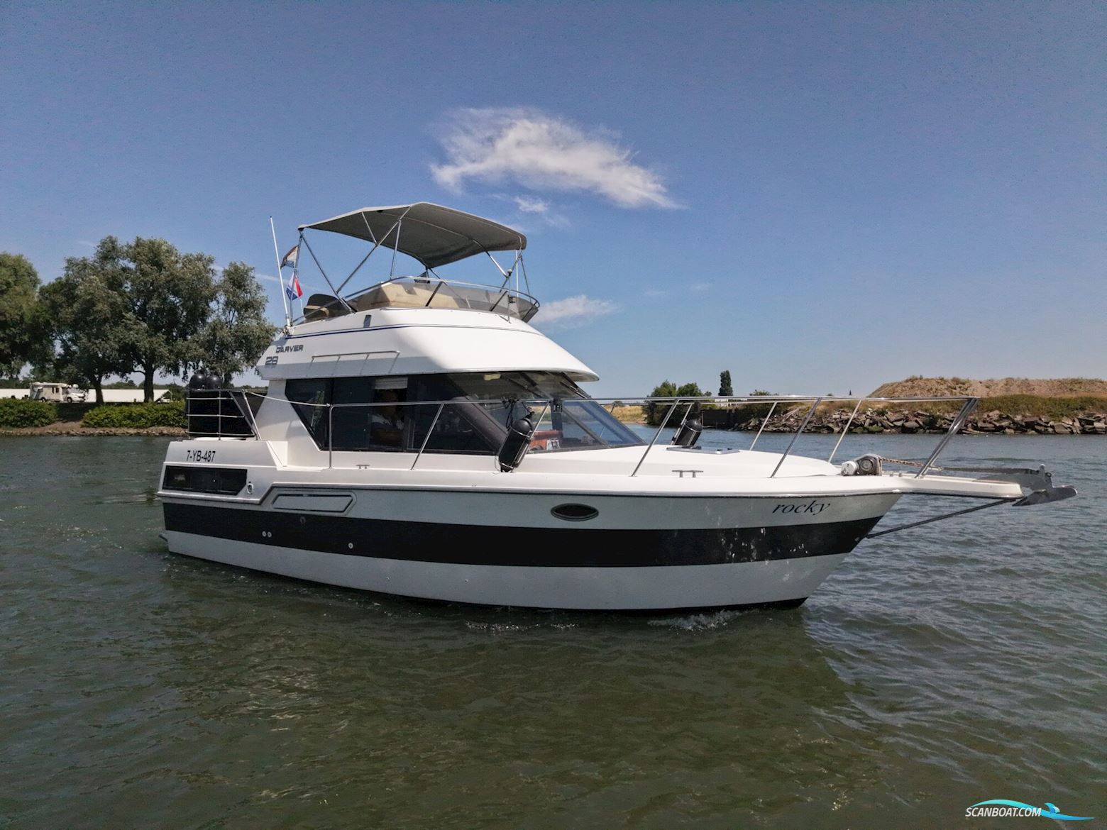 Carver 28 Flybridge