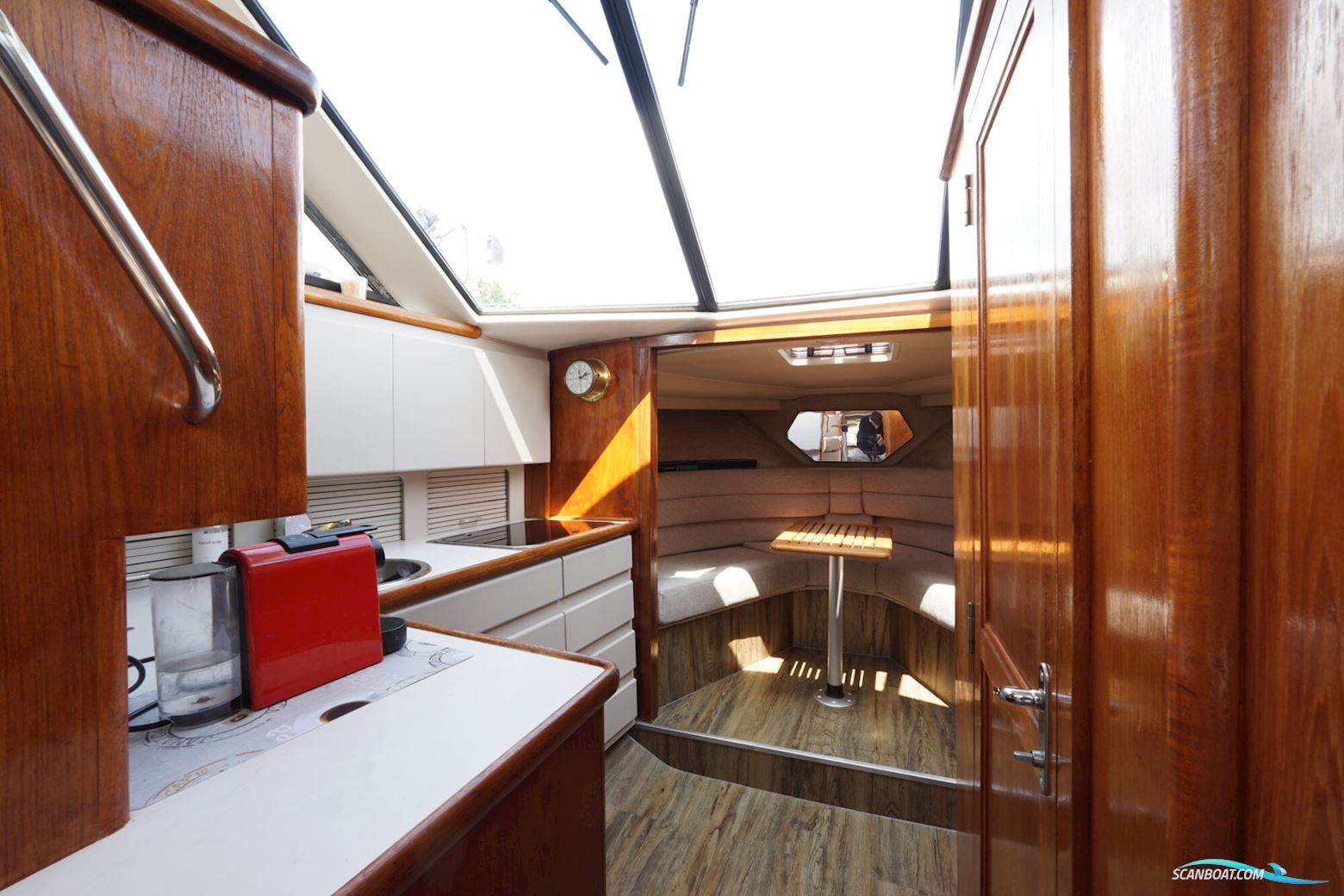 Carver 28 Flybridge
