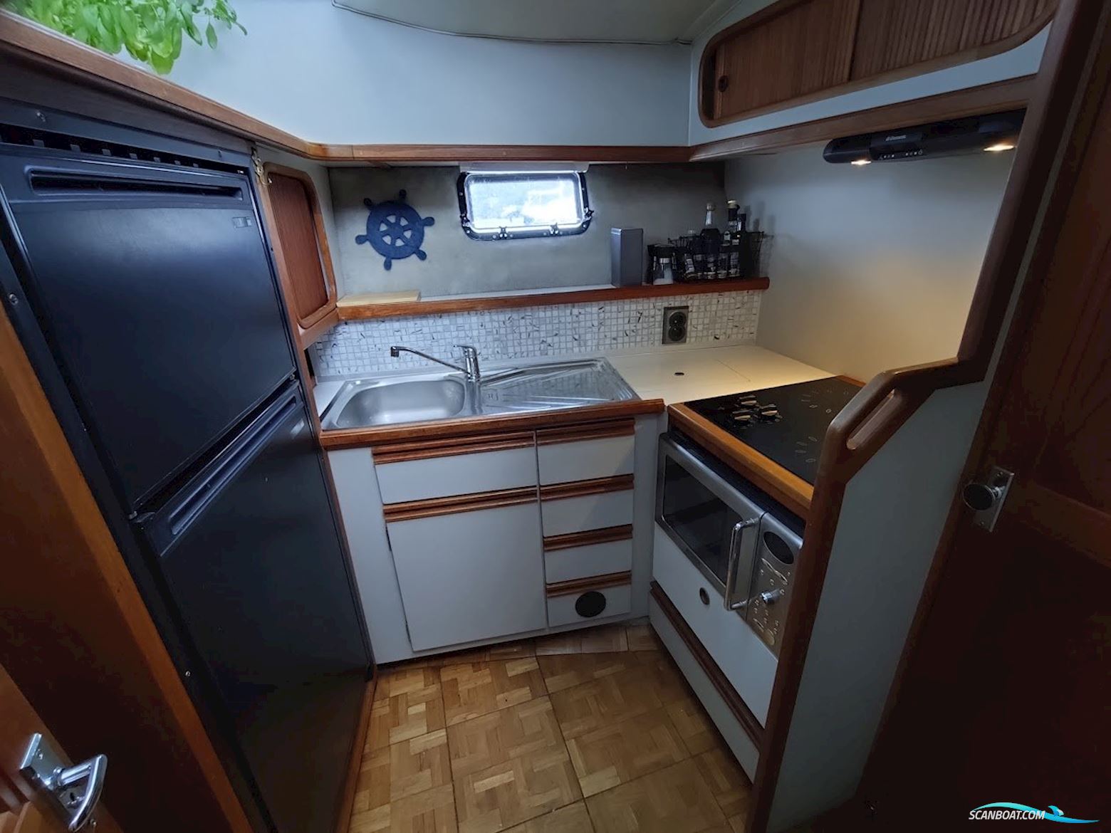 Carver 32