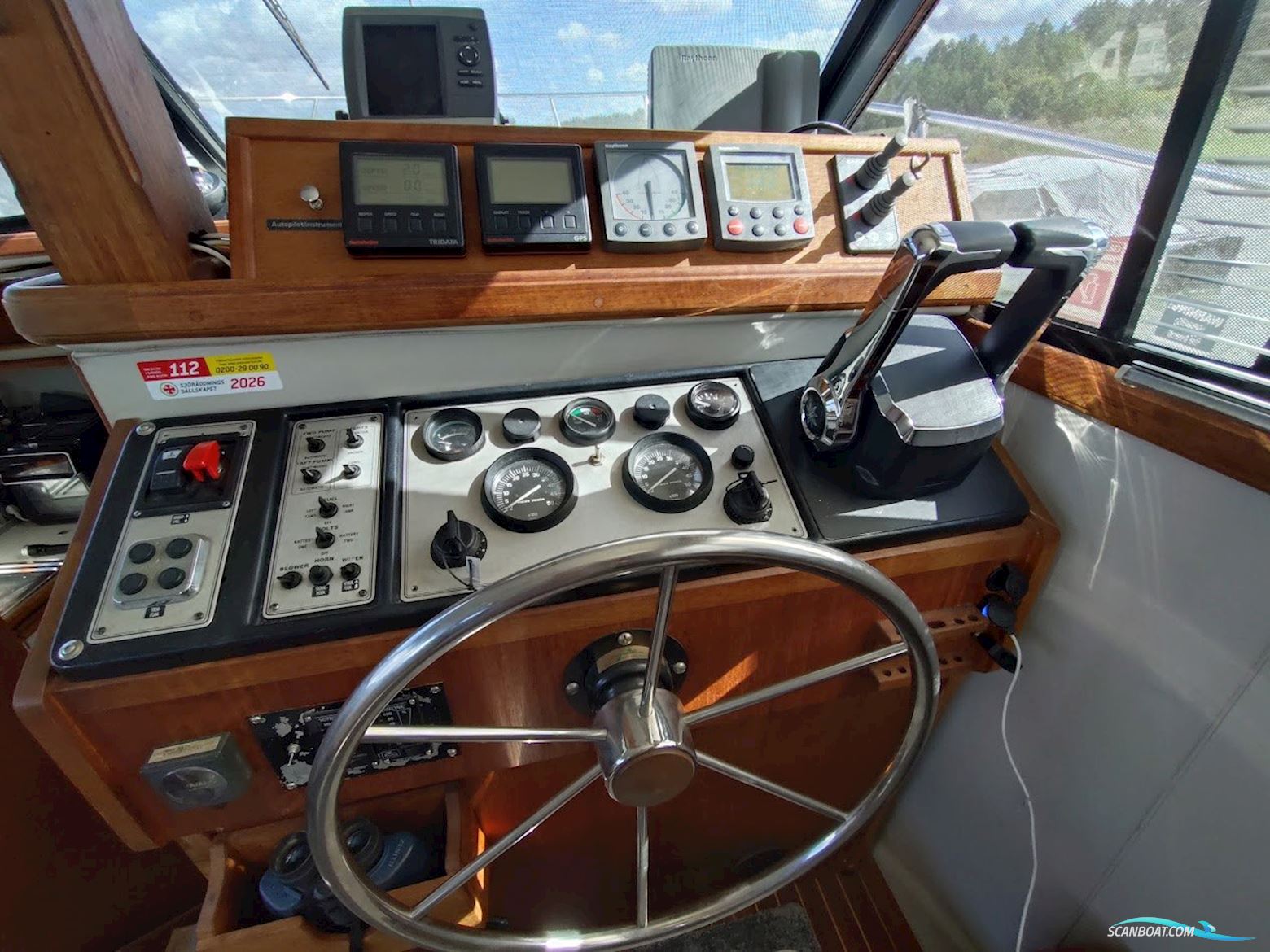 Carver 32