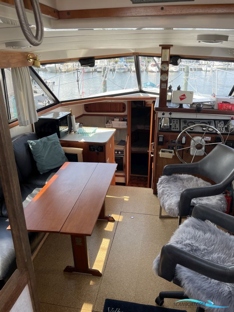 Carver 3207 Aft Cabin