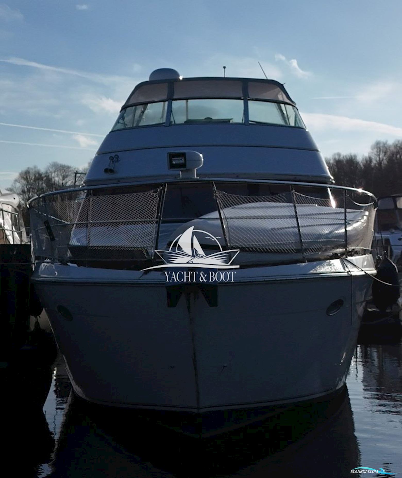 Carver 450 Voyager Pilothouse