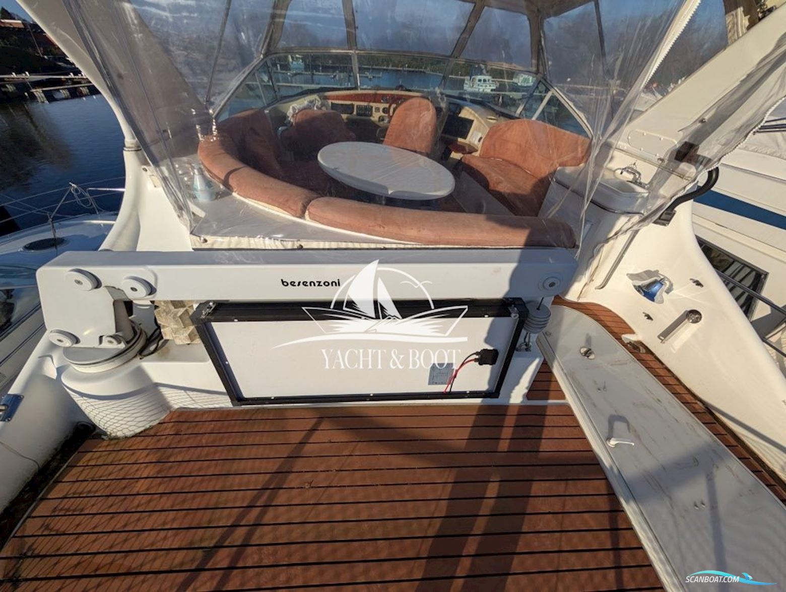 Carver 450 Voyager Pilothouse