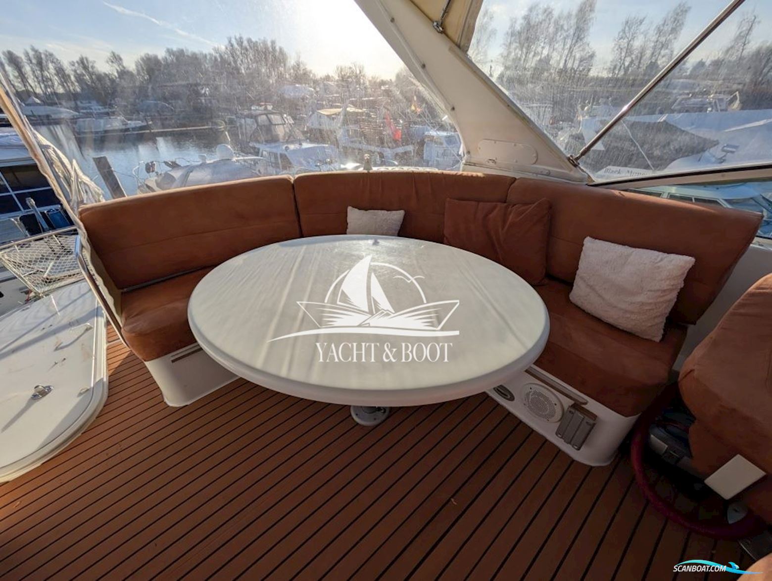 Carver 450 Voyager Pilothouse