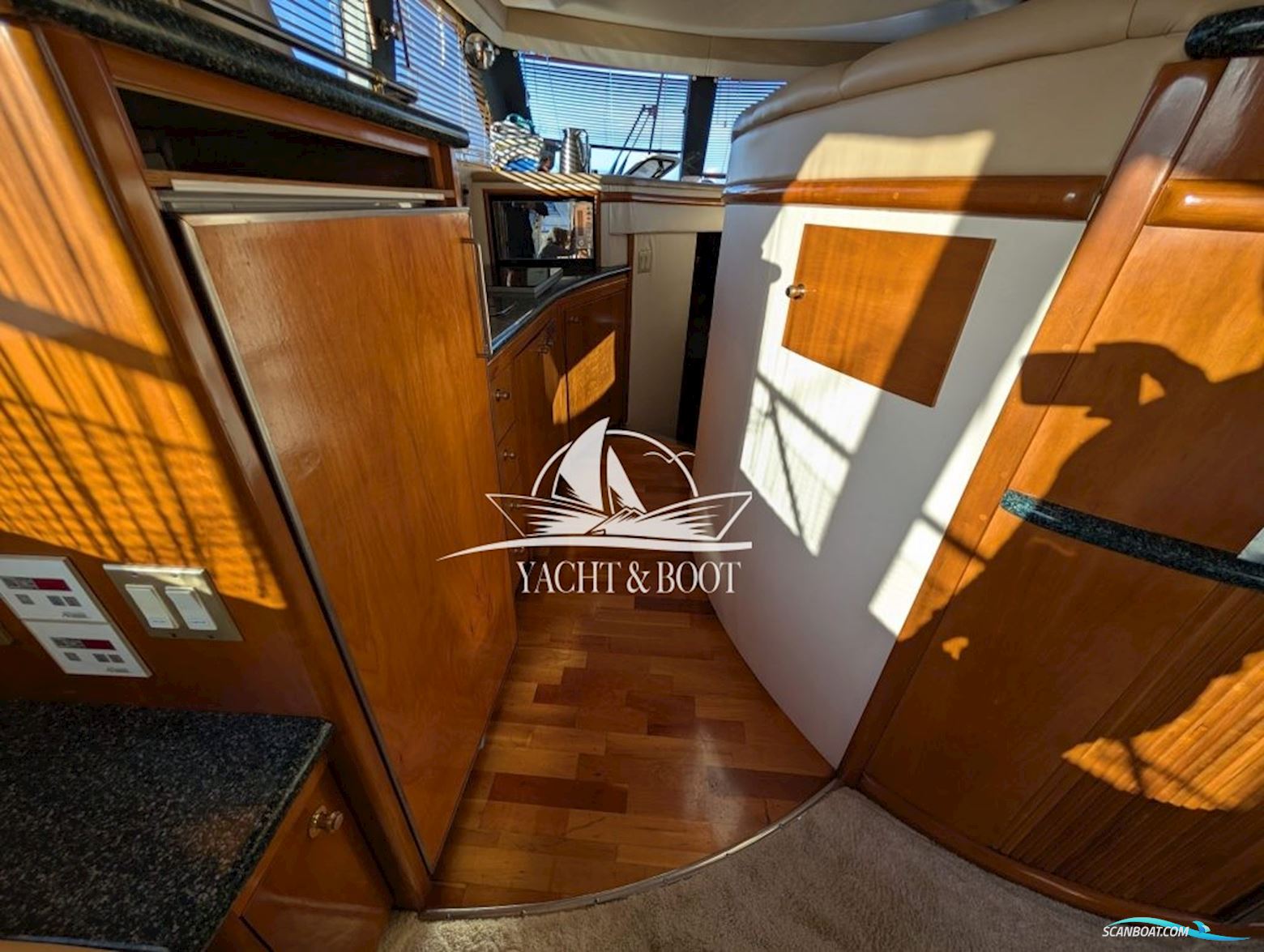 Carver 450 Voyager Pilothouse