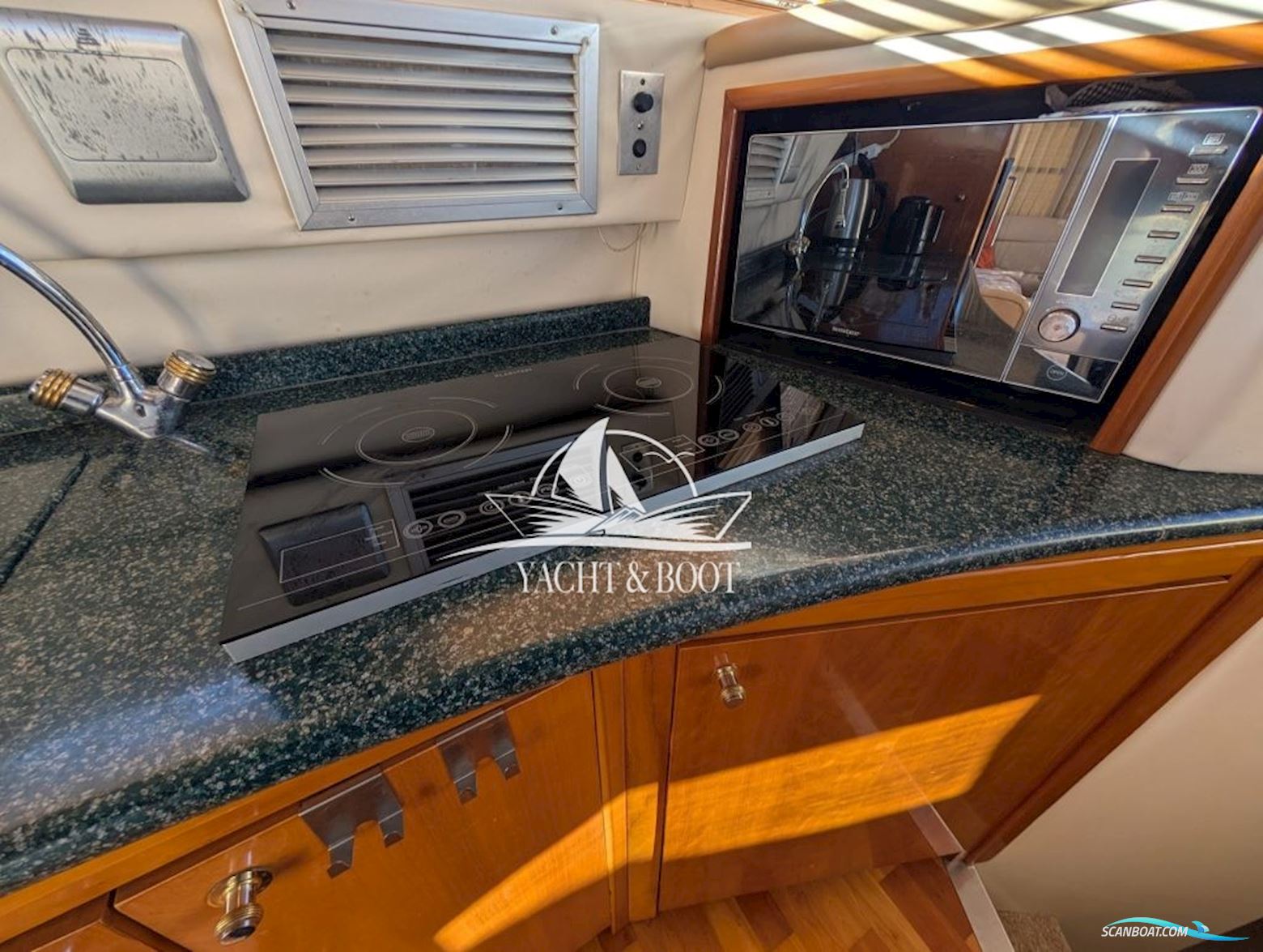 Carver 450 Voyager Pilothouse